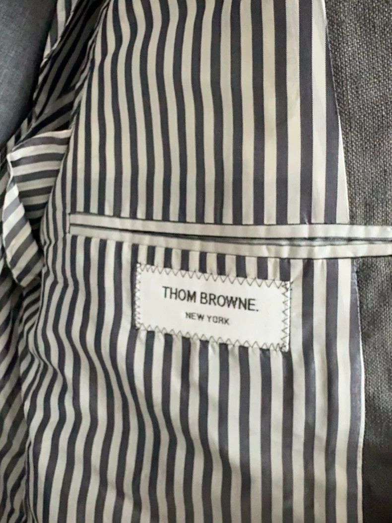 Thom Browne Thom Browne size 2 A set of gray suits Size 38S - 3 Thumbnail