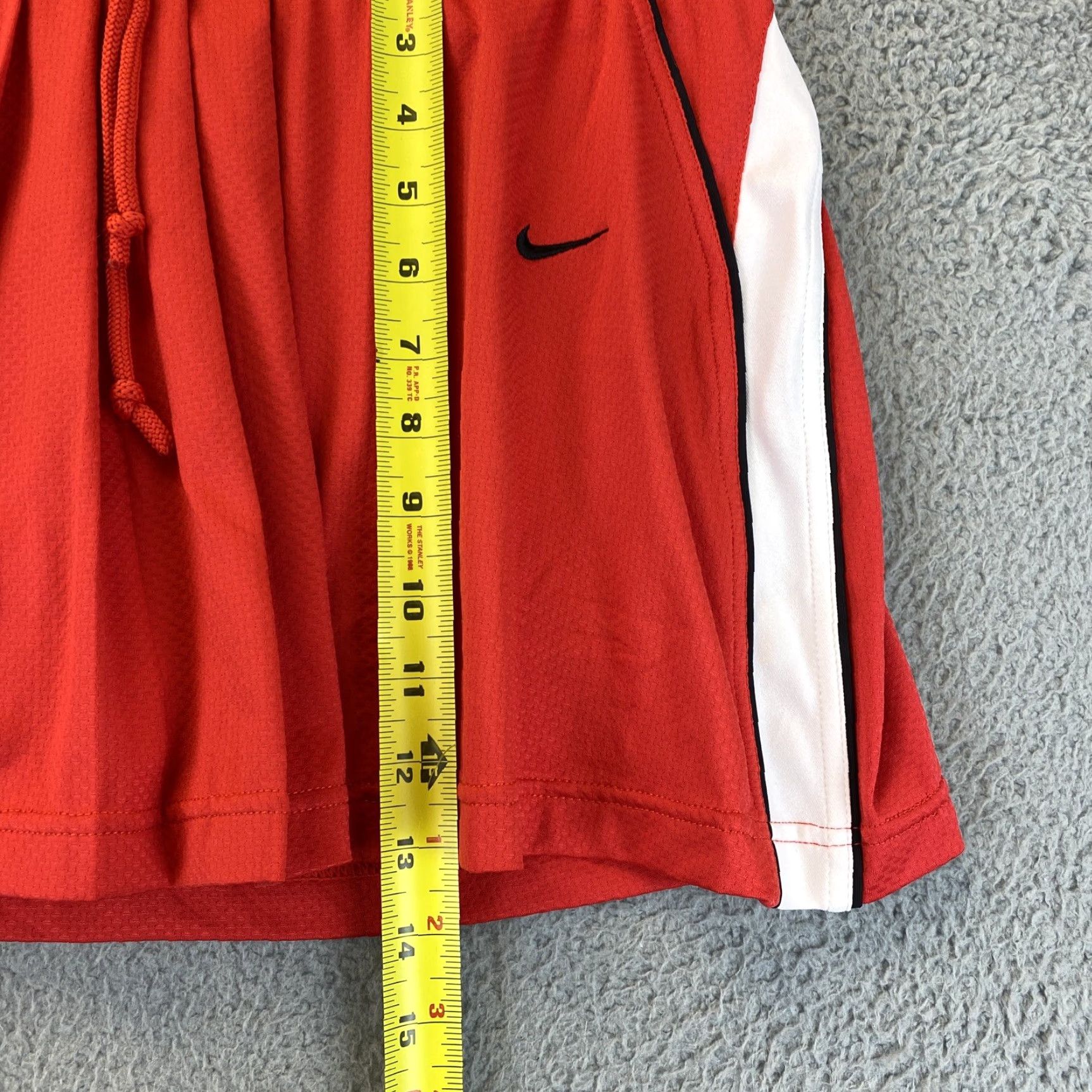 Nike Nike Women’s Athletic Skirt Skort Red Size L (12-14) Athletic Tennis 73-26 Comfort Size 36" / US 14 / IT 50 - 6 Thumbnail