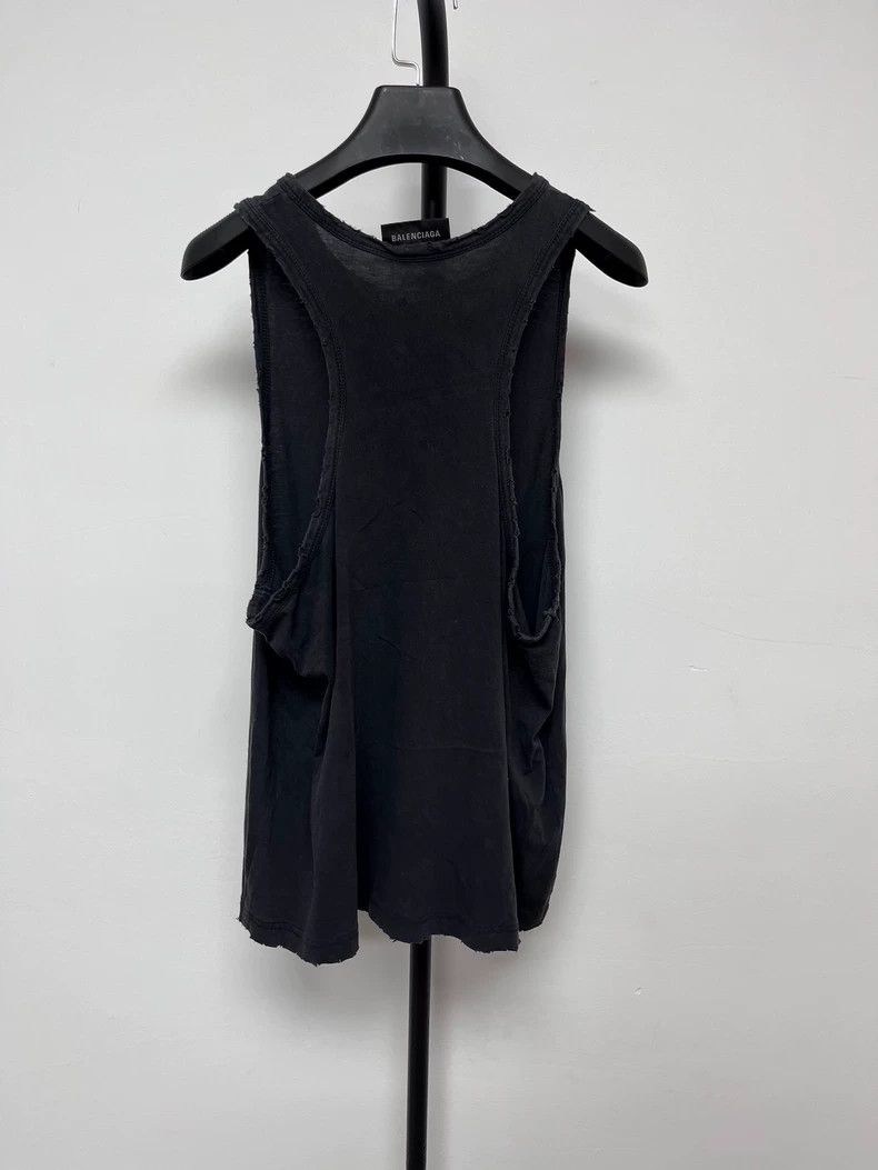Balenciaga Balenciaga Solid casual crewneck sleeveless vest Size US S / EU 44-46 / 1 - 2 Thumbnail