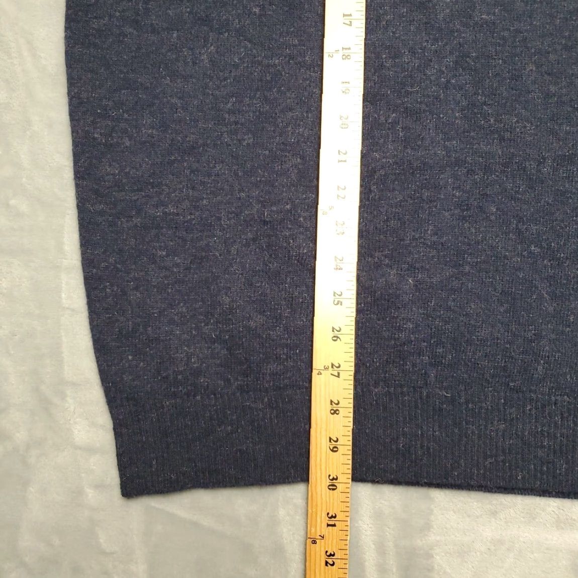 Etro VINTAGE Rochester Sweater Vest Mens XL Blue 100% Lambswool Knit Grandpa Retro Vest Mens Casual Knit Sleeveless V-Neck" Size US L / EU 52-54 / 3 - 7 Thumbnail
