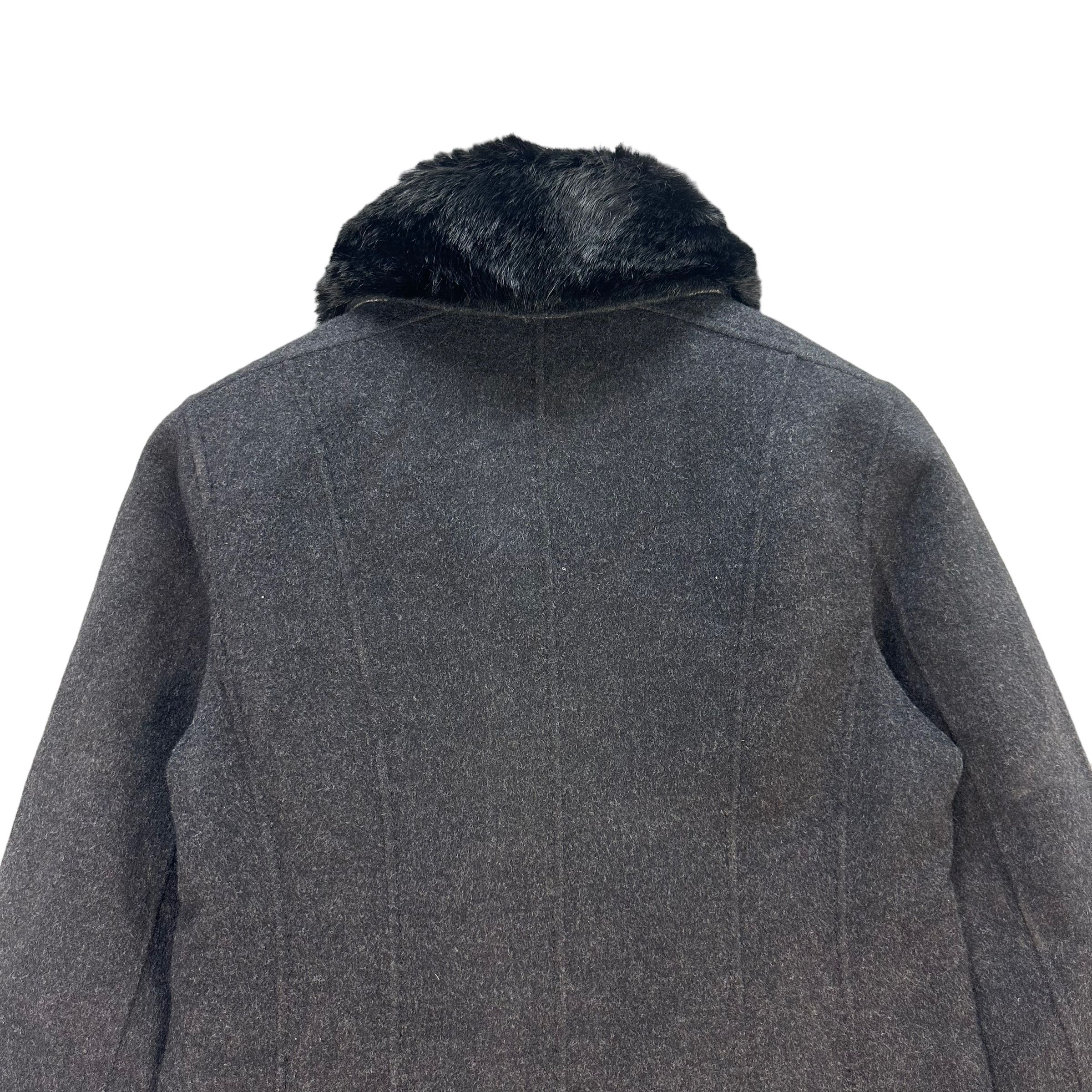 Burberry BURBERRY LONDON AW 2006 FUR NECK WOOL COAT #7666-162 Size S / US 4 / IT 40 - 13 Thumbnail