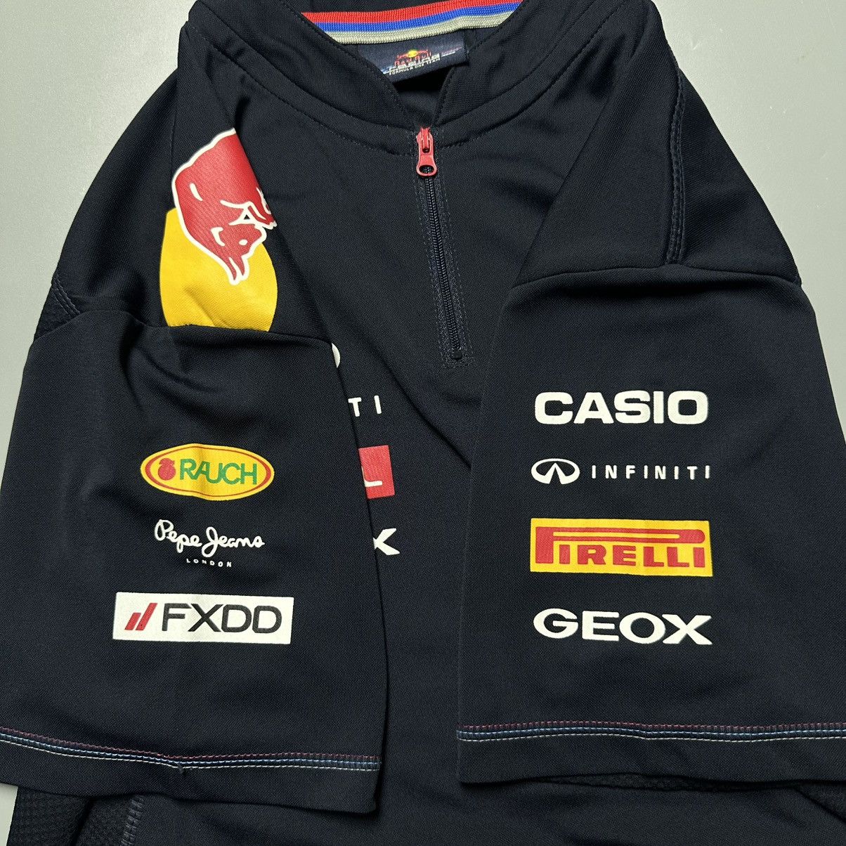 Puma × Red Bull PEPE JEANS x RED BULL RACING F1 TEAM T-SHIRT Size US L / EU 52-54 / 3 - 6 Thumbnail