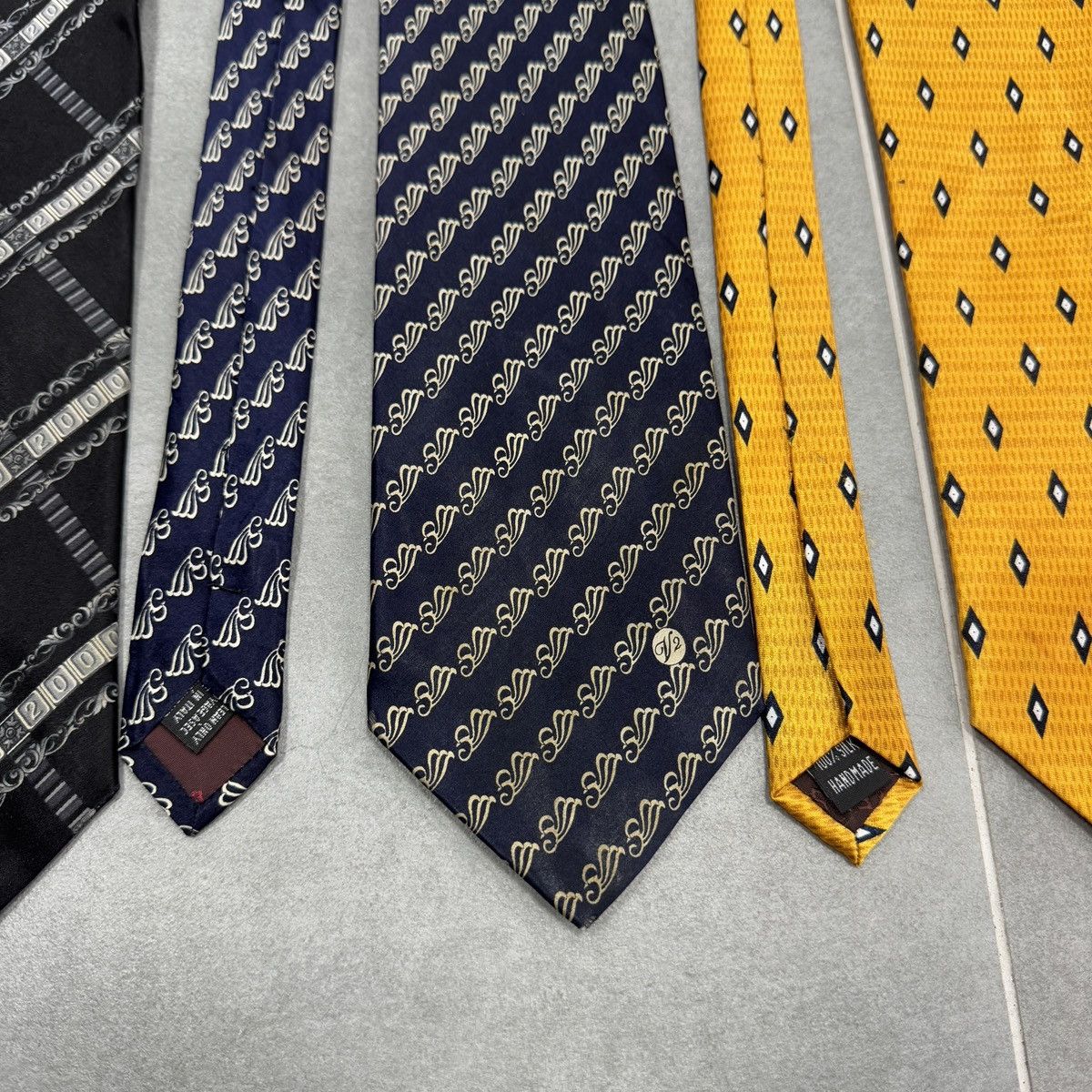 Versace × Vintage Vintage Gianni Versace Silk Ties x5 Size ONE SIZE - 9 Thumbnail
