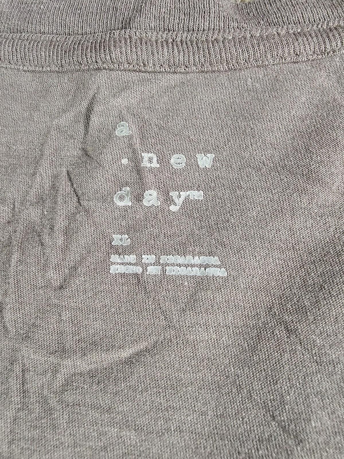 Other A New Day XL tshirt Size XL / US 12-14 / IT 48-50 - 2 Thumbnail