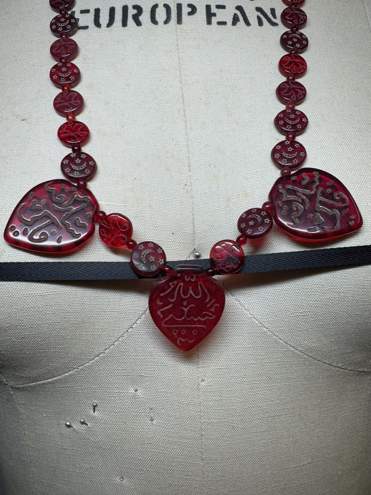 Vintage Vintage red glass Hajj beads Arabic Muslim double sided RARE Size ONE SIZE - 5 Thumbnail