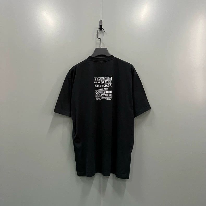 Balenciaga Balenciaga Black letter logo short sleeve Size US S / EU 44-46 / 1 - 3 Thumbnail