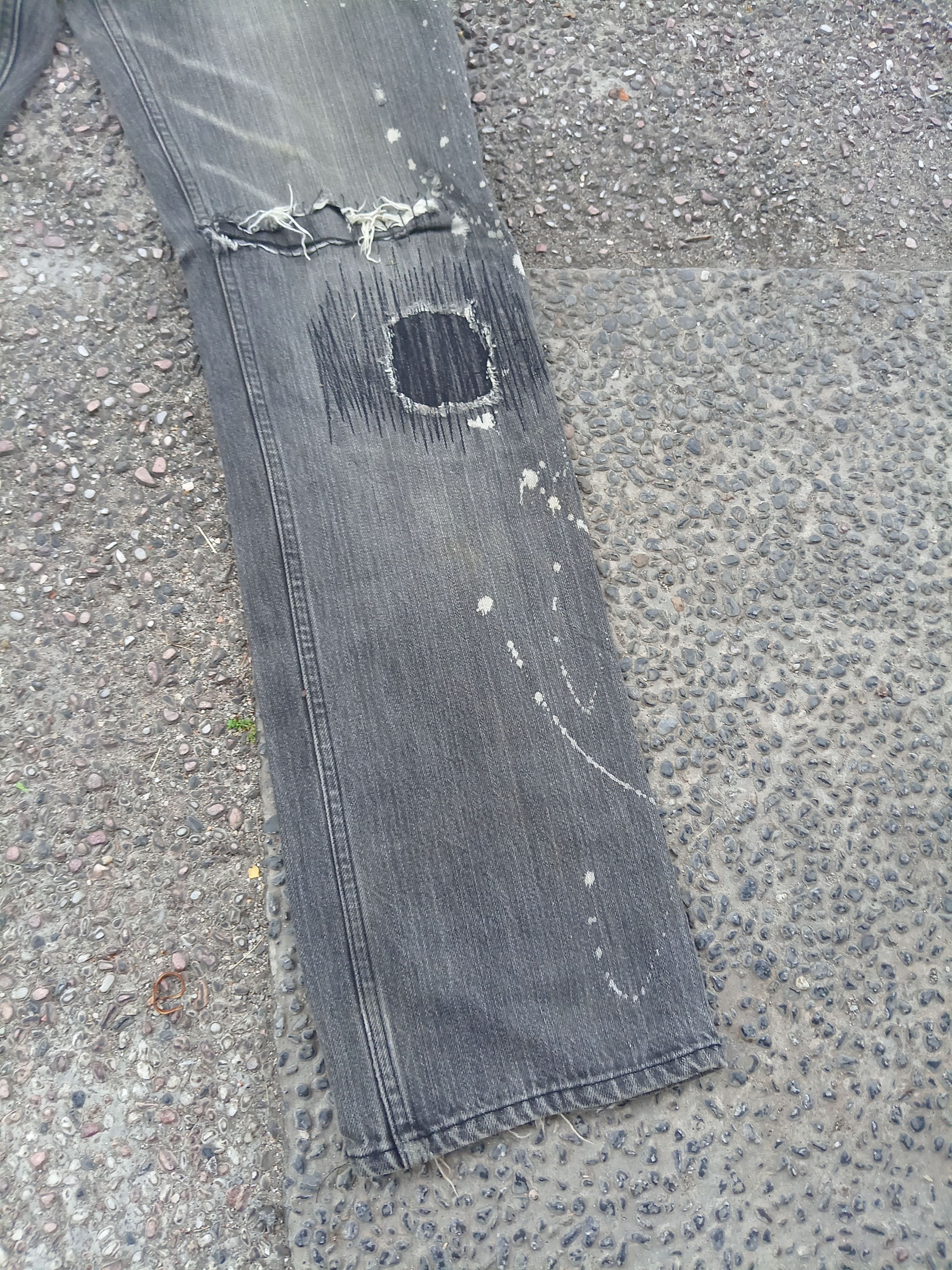 Number (N)ine × Tornado Mart Japanese Brand Zero Sail Distressed Black Denim Jeans Size US 30 / EU 46 - 4 Thumbnail