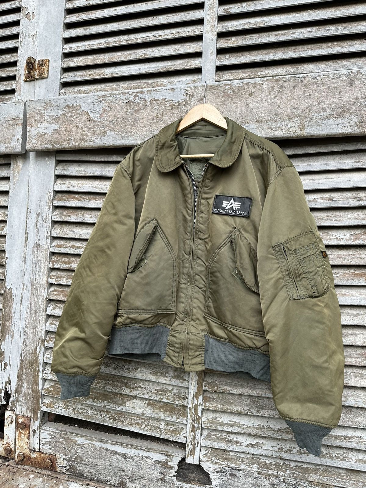 Alpha Industries 🪖Vintage Faded Alpha Industries MA-1 Bomber Jacket Size US L / EU 52-54 / 3 - 4 Thumbnail