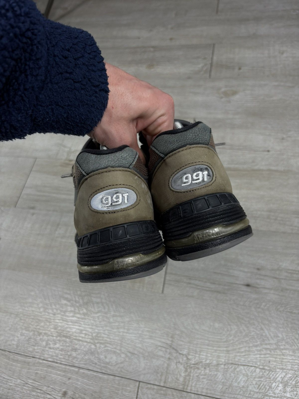 New Balance Rare 991 Made in England Khaki Sneakers Lace-Up Shoes Low-Top Trainers Size US 10 / EU 43 - 12 Thumbnail