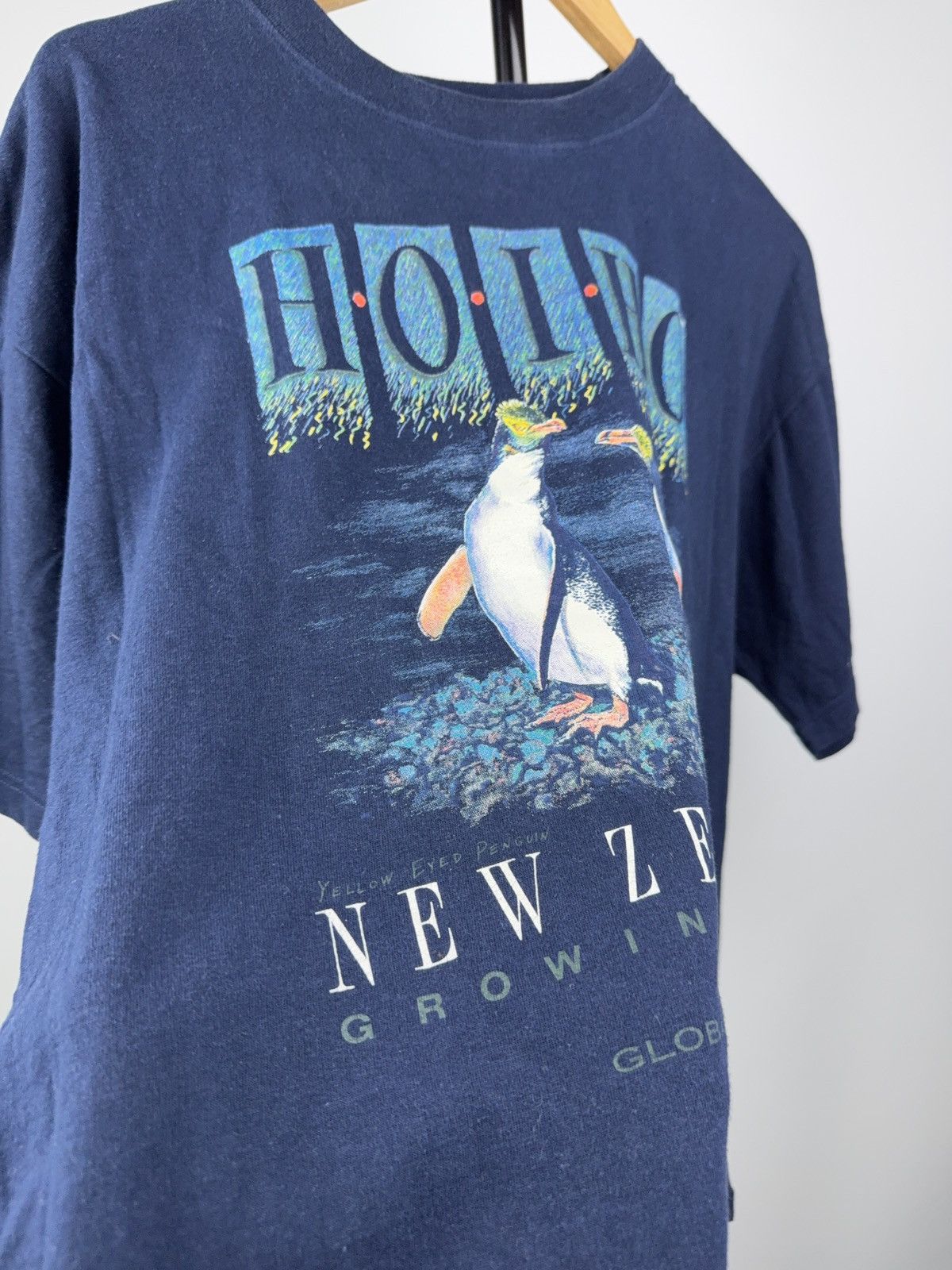 Vintage 90s Global Culture Hoiho Penguin Tee Vintage New Zealand Size US M / EU 48-50 / 2 - 8 Thumbnail