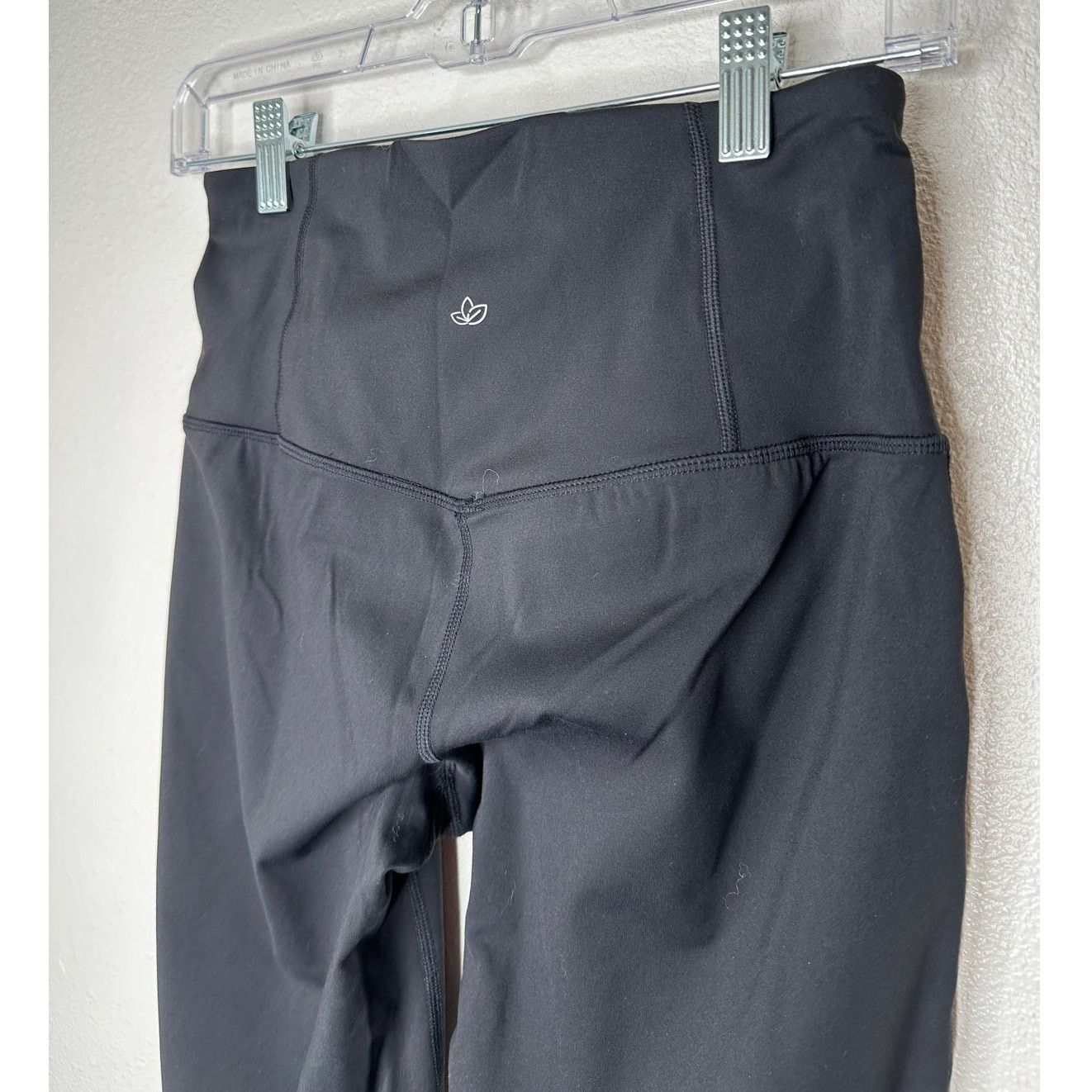 Other NWT YogiPace Black Wide Waistband Crop Wide Leg Yoga Pant S Size 27" / US 4 / IT 40 - 6 Thumbnail