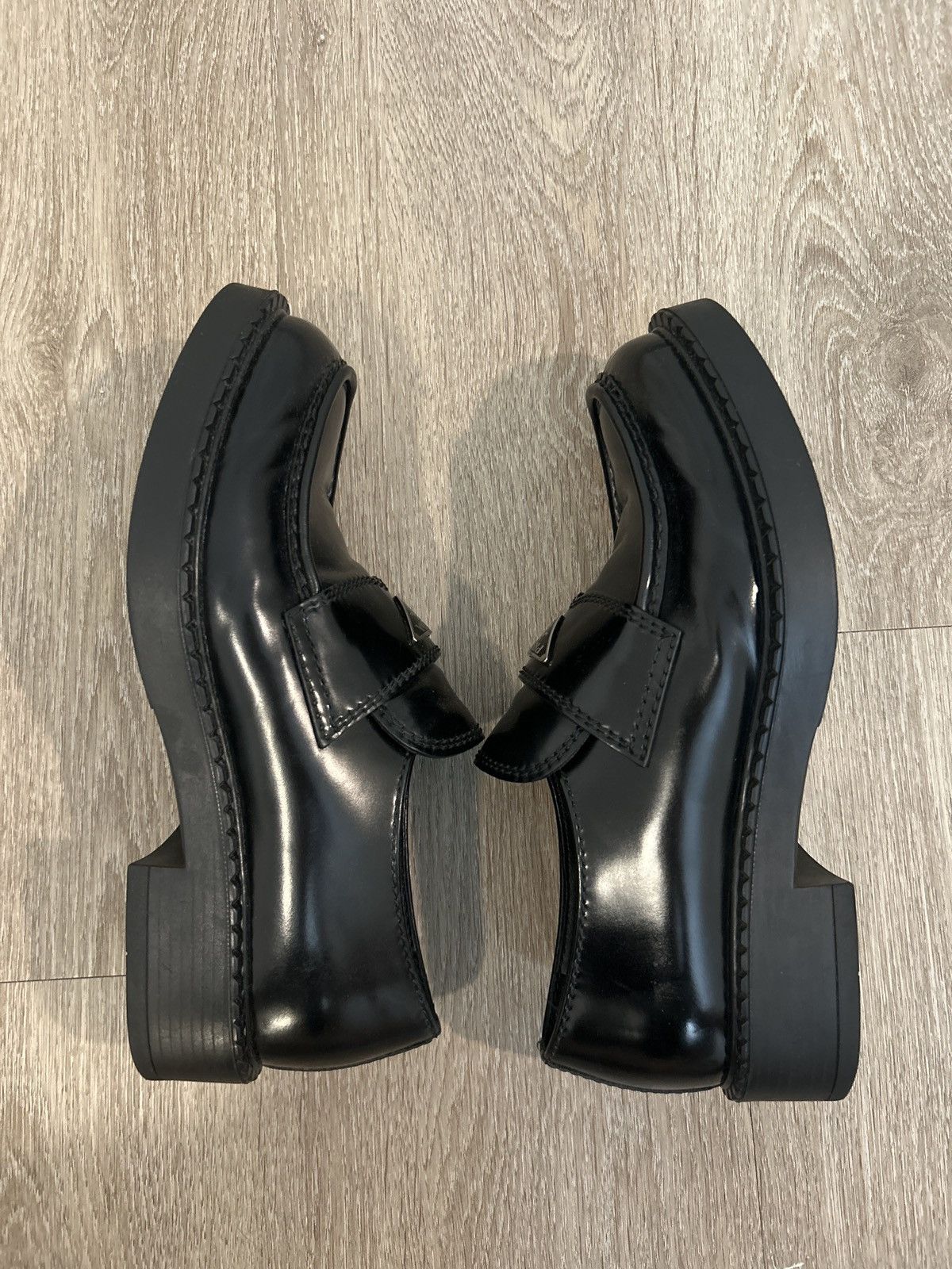 Prada Classic Prada Logo Loafers Size US 8.5 / EU 41-42 - 3 Thumbnail