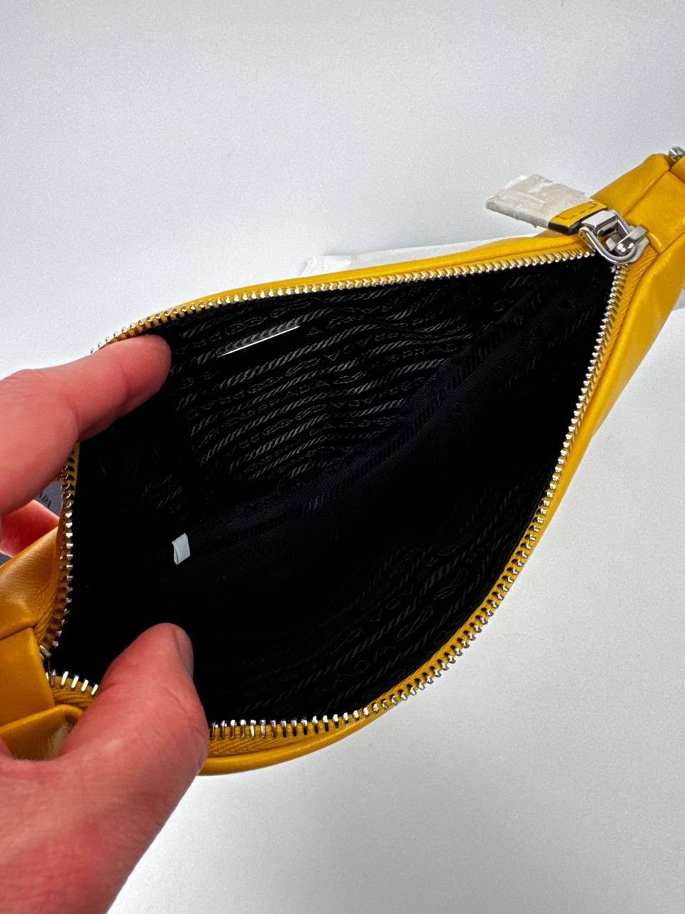 Prada Prada Grace Triangle leather bag Size ONE SIZE - 12 Thumbnail