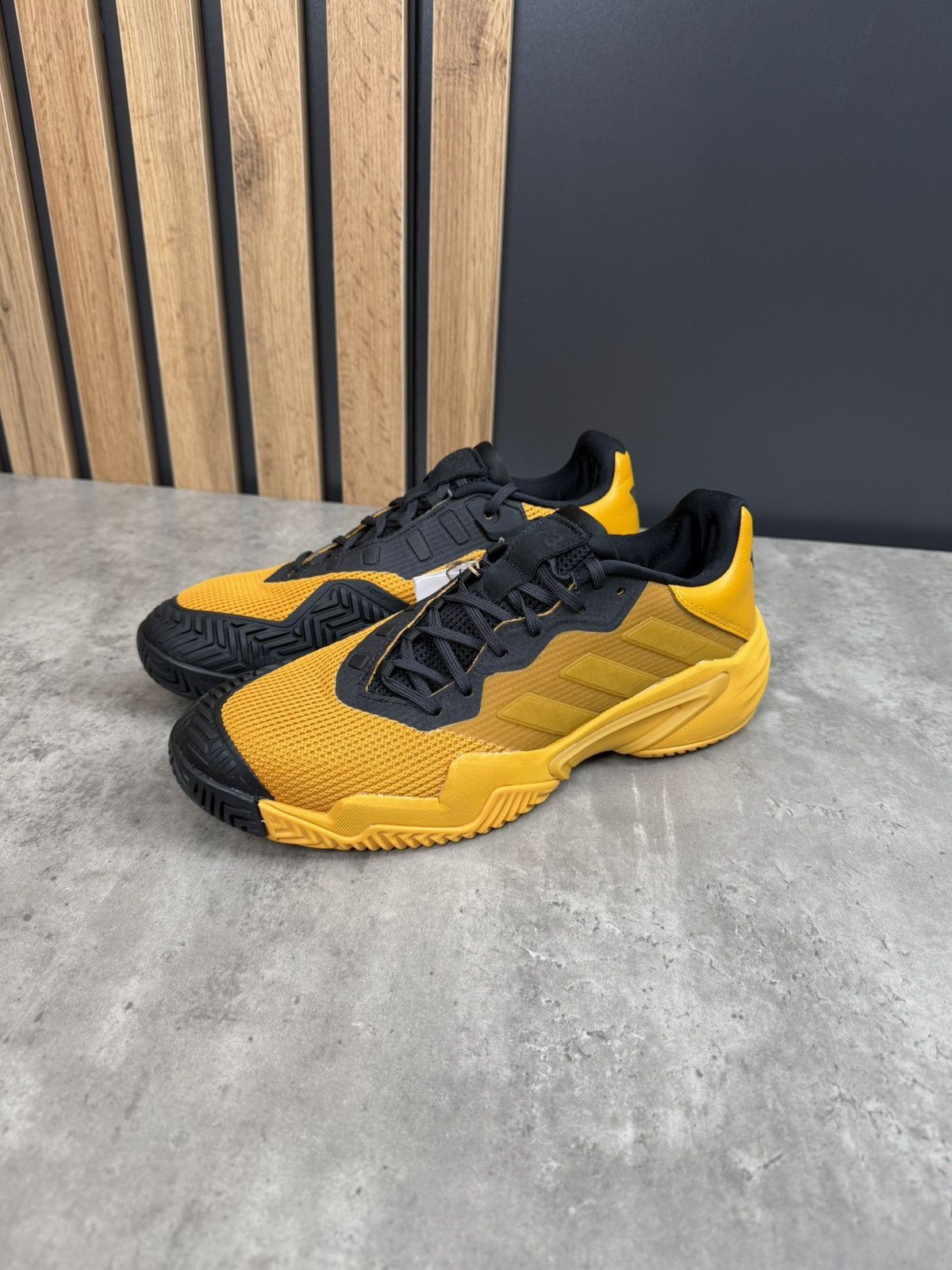 Y-3 Adidas Y-3 Yohji Yamamoto Barricade 13 Tennis Shoes US 9 Size US 9 / EU 42 - 2 Thumbnail