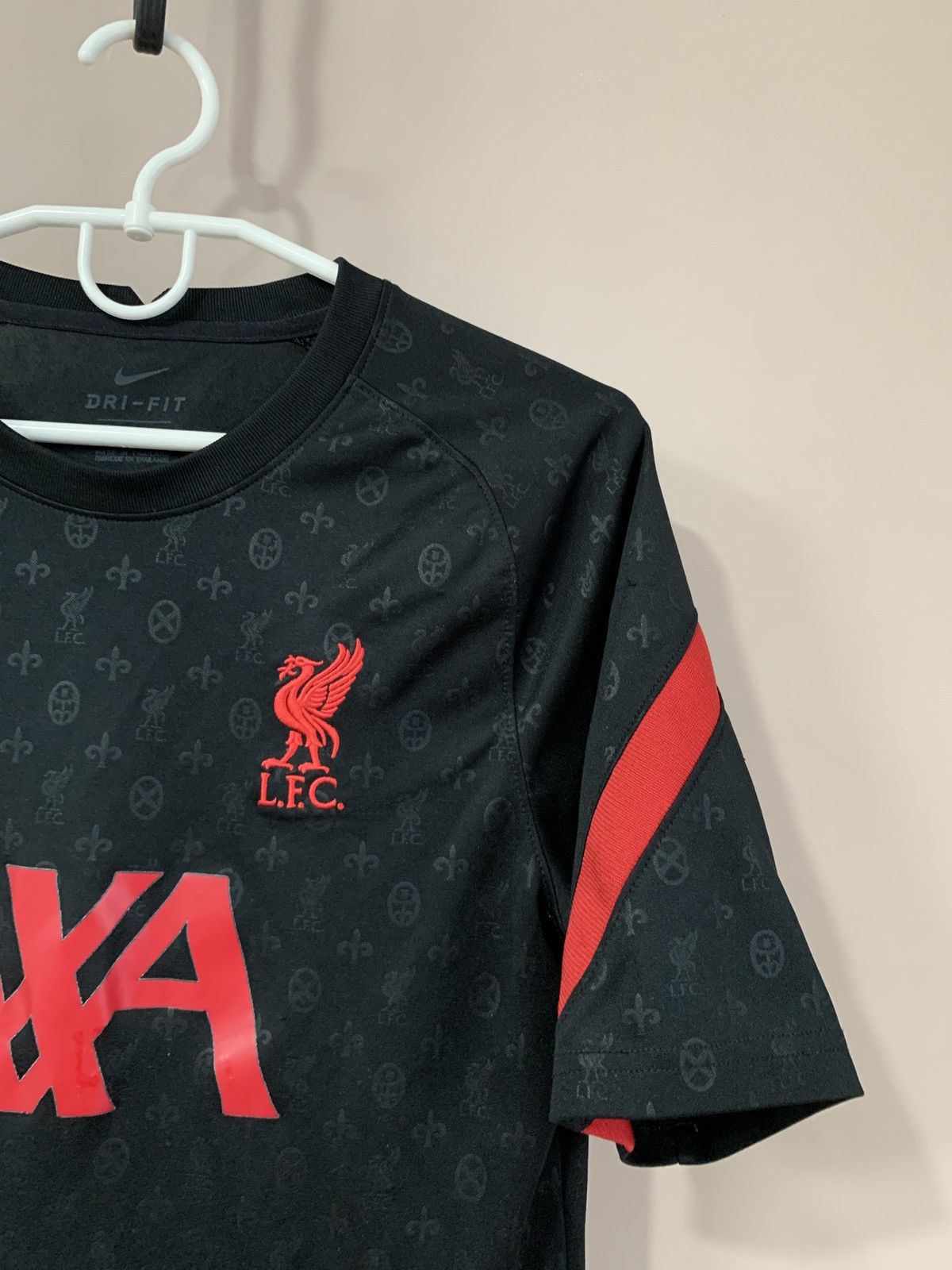 Nike Liverpool FC black Nike training jersey soccer football Size US S / EU 44-46 / 1 - 3 Thumbnail