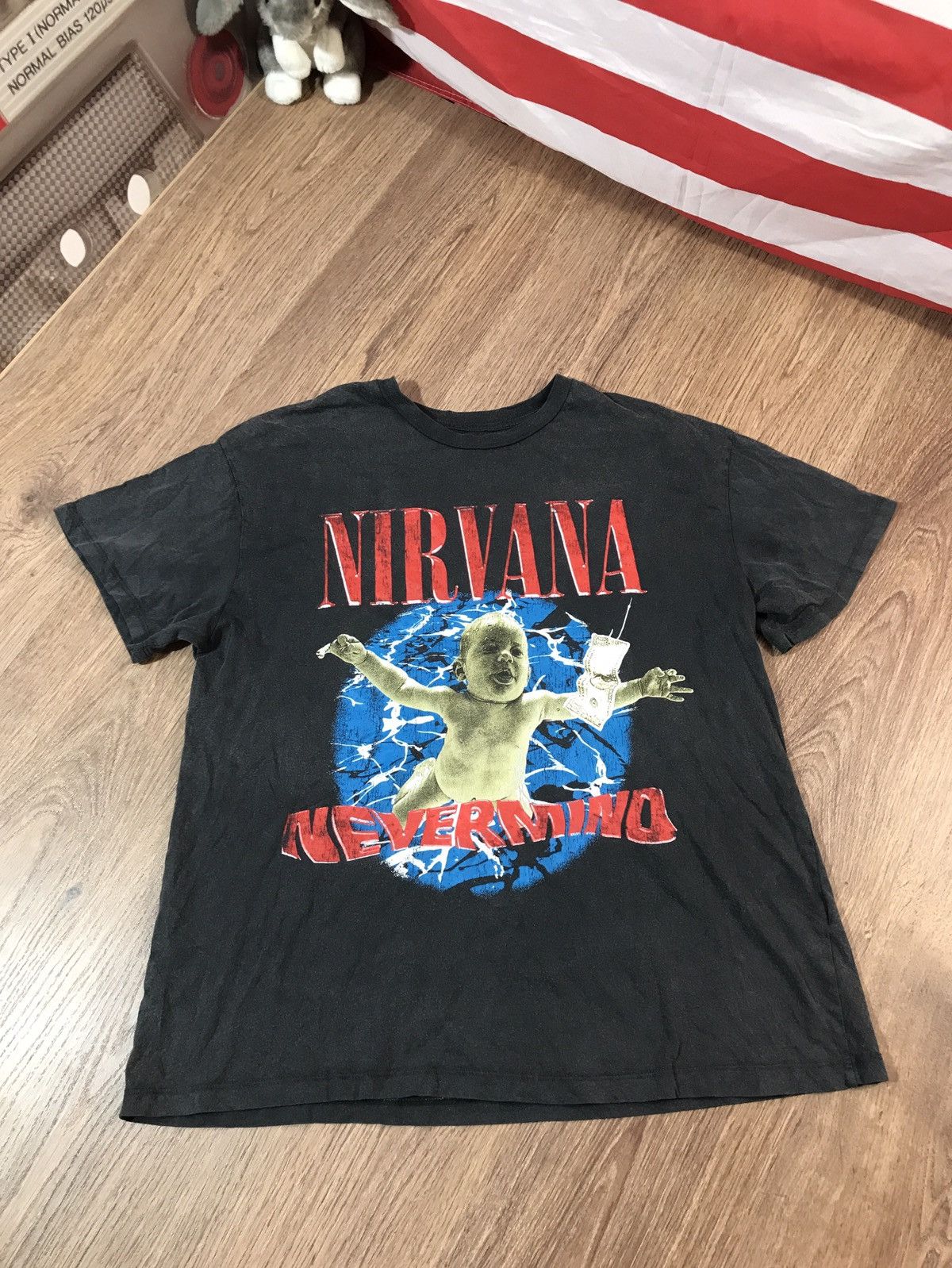 Band Tees Vintage Nirvana Nevermind Bootleg tee rare Size US M / EU 48-50 / 2 - 1 Thumbnail