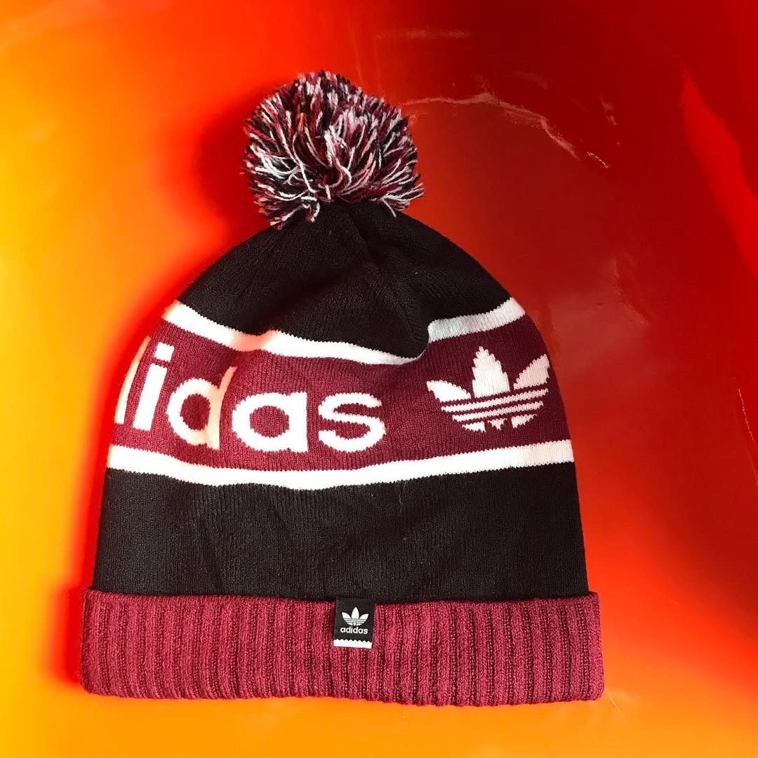 Adidas Vintage Adidas Football Pom Pom Beanie Hat / Football Booble Size ONE SIZE - 1 Thumbnail