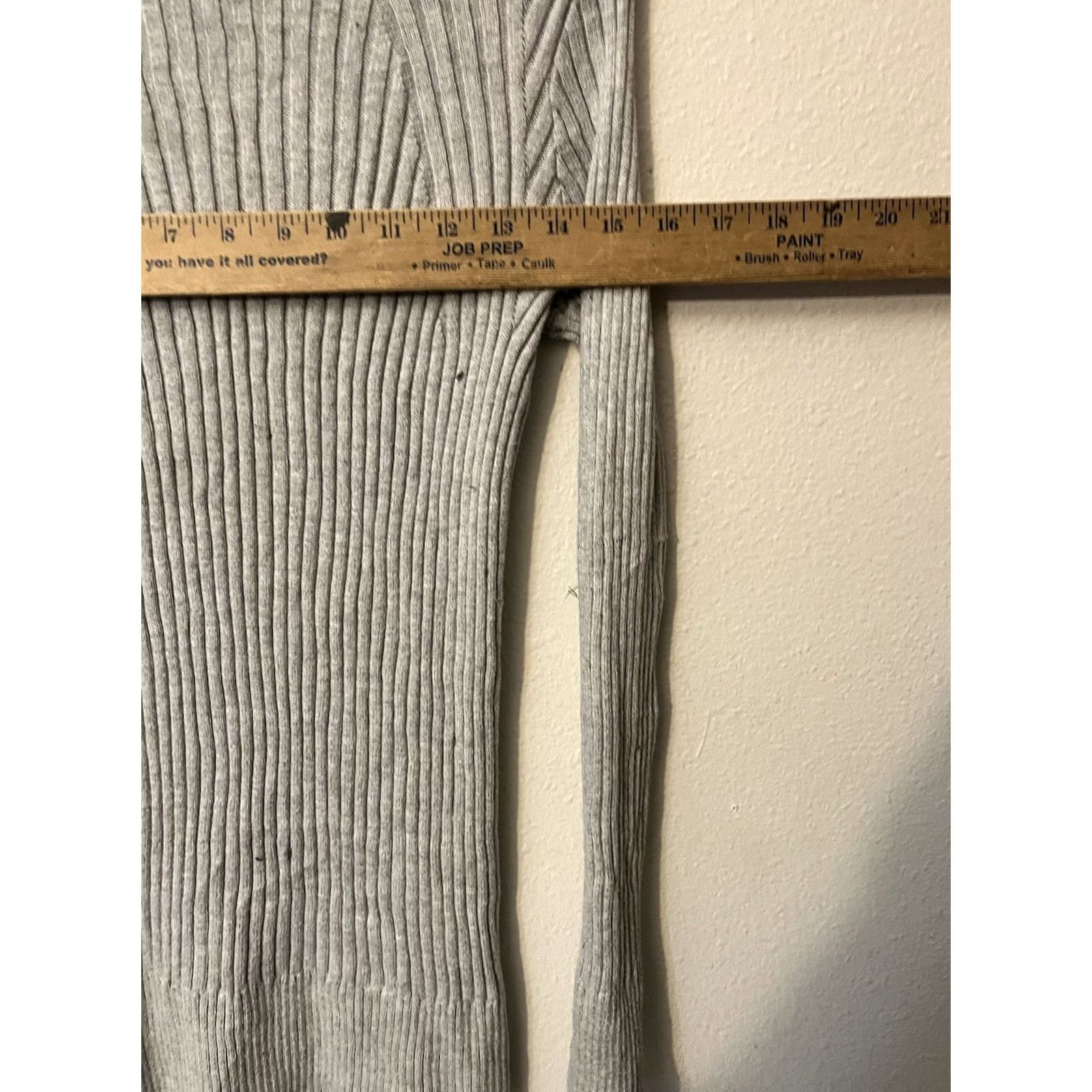 Abercrombie & Fitch Womens Abercrombie & Fitch Ribbed Gray Knit V-Neck Sweater XS Pullover Knit Pullover Casual Womens XS Gray Logo Vintage: No Size XS / US 0-2 / IT 36-38 - 5 Thumbnail