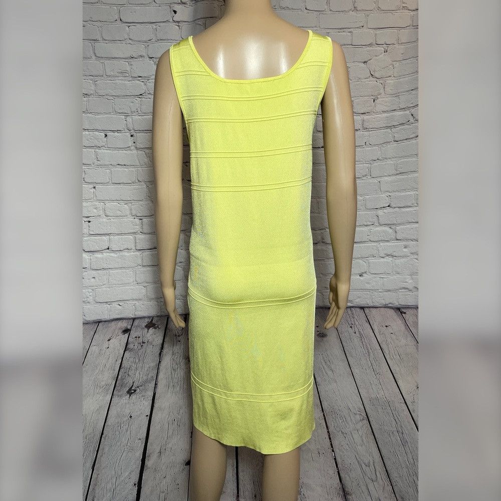 Isaac Mizrahi Isaac Mizrahi Knit Sleeveless Yellow Dress Size L Size L / US 10 / IT 46 - 4 Thumbnail