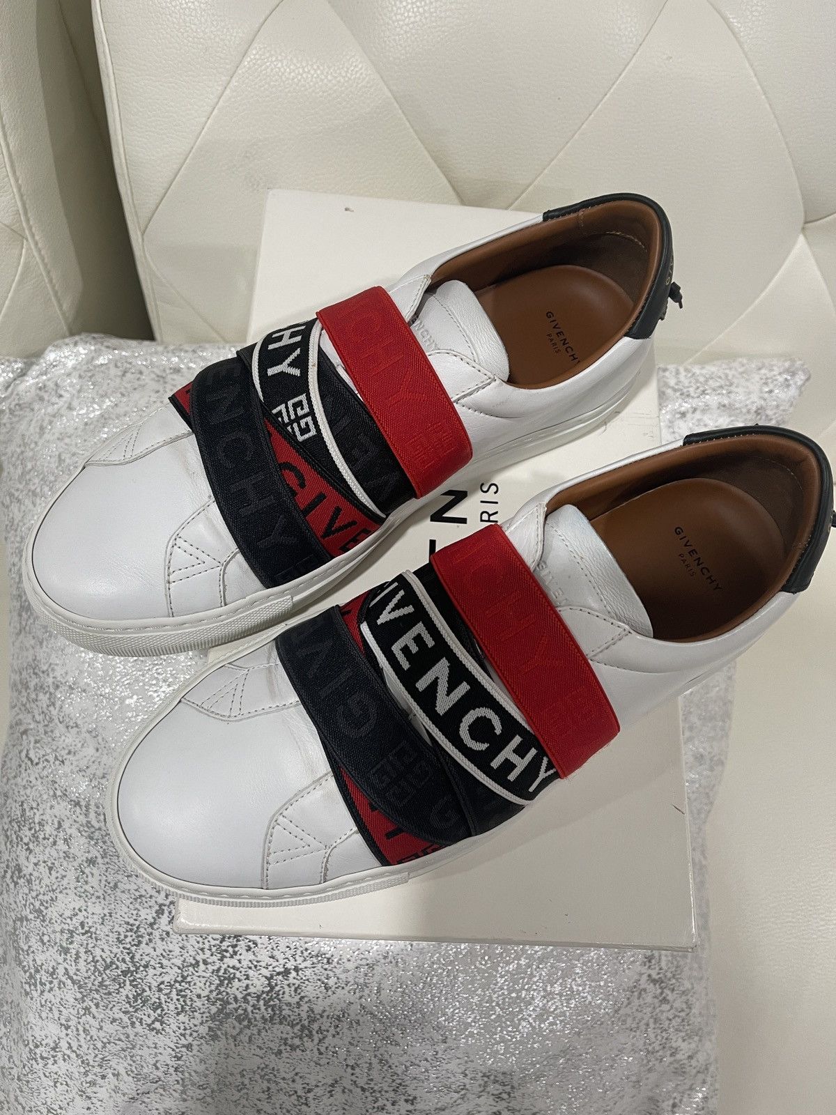 Givenchy 3194/URBAN STREET LOW SNEAKER/WHITE RED BLACK/ Size US 7 / EU 40 - 3 Thumbnail