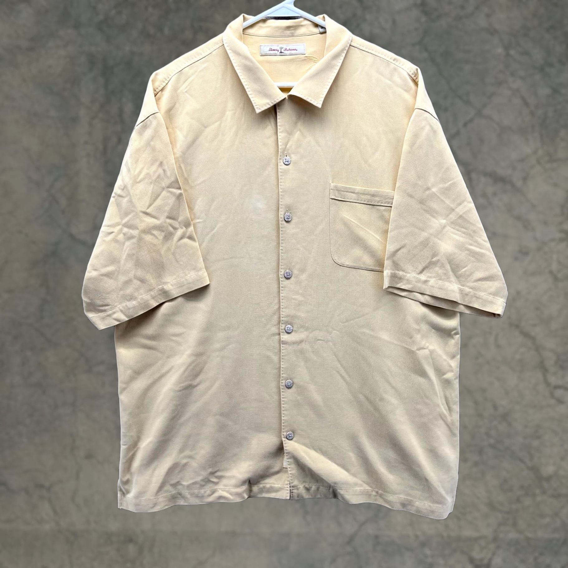 Tommy Bahama Tommy Bahama Shirt Men XL Yellow Button-Down Silk Solid Hawaiian XL Size US XL / EU 56 / 4 - 1 Thumbnail