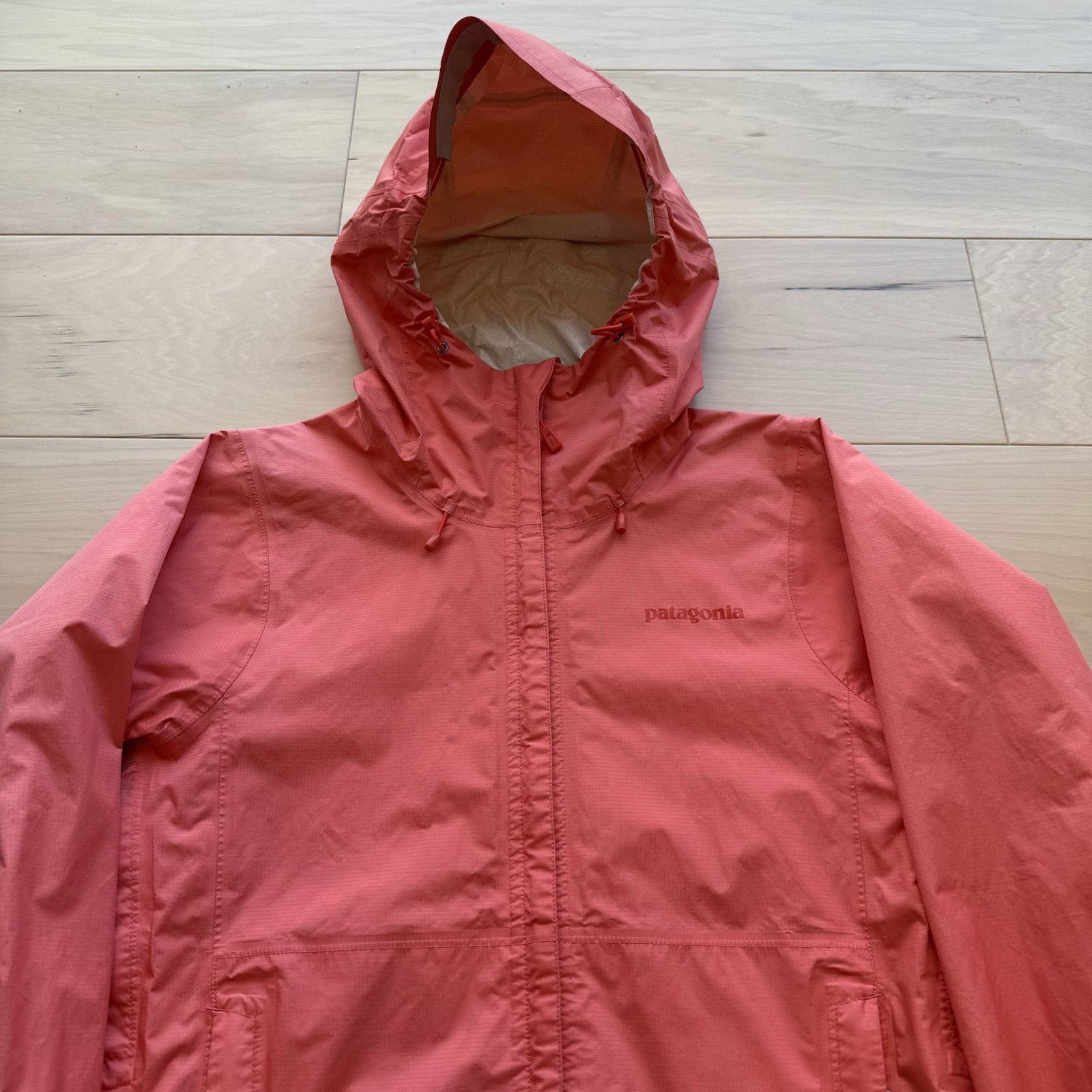 Patagonia Patagonia Torrentshell Jacket Women's M Peach Lightweight Size M / US 6-8 / IT 42-44 - 3 Thumbnail