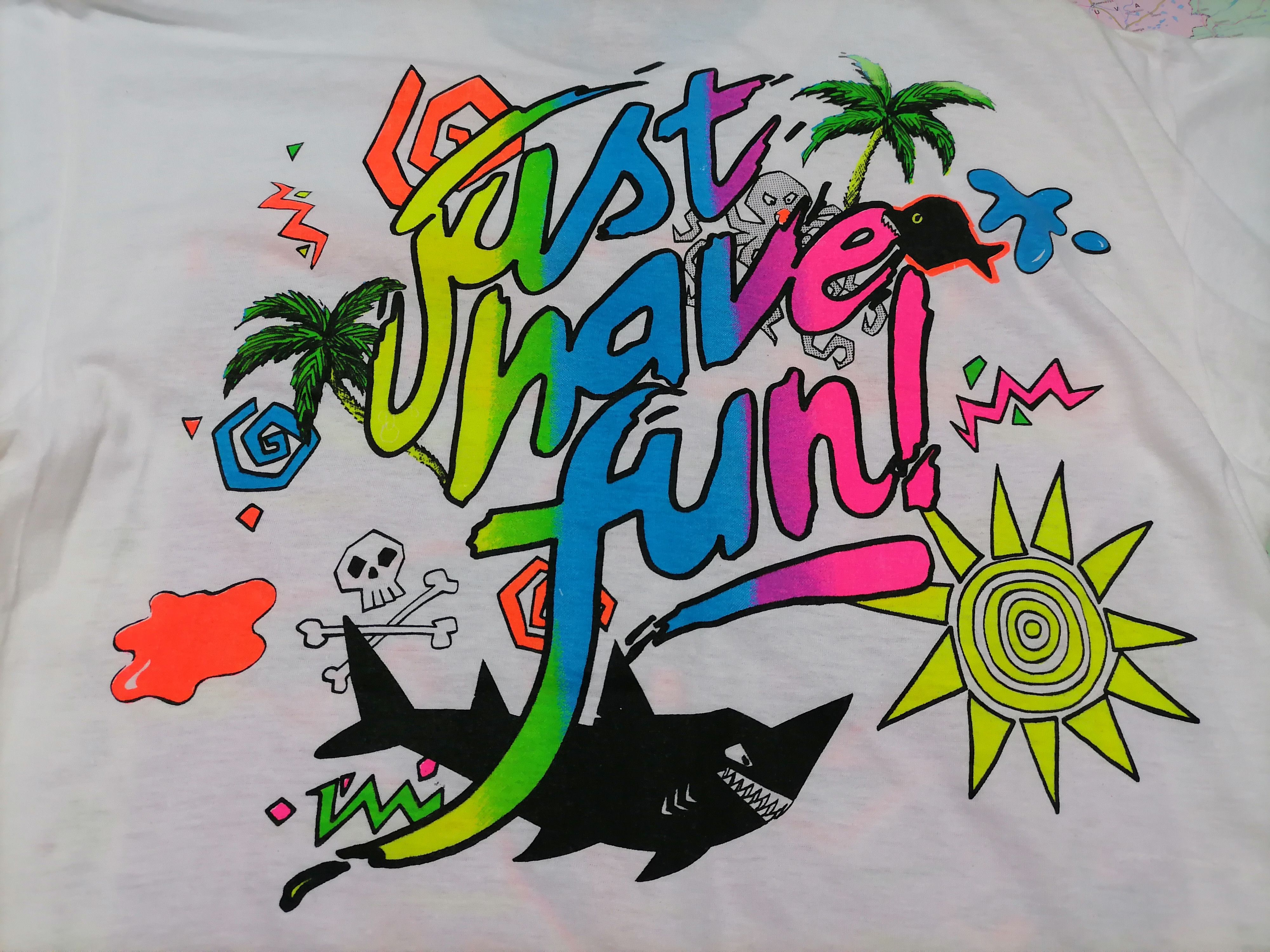 Vintage Vintage Tee SHARK BAIT , neon/fluo XL Italy 1984 Size US XL / EU 56 / 4 - 4 Thumbnail
