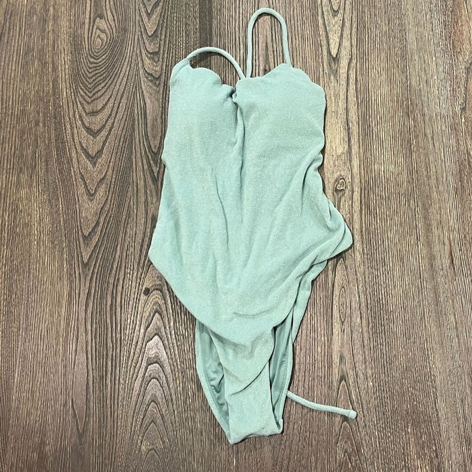 Victoria's Secret NWOT Victoria’s Secret Strappy One Piece Swimsuit Size M Size ONE SIZE - 1 Thumbnail