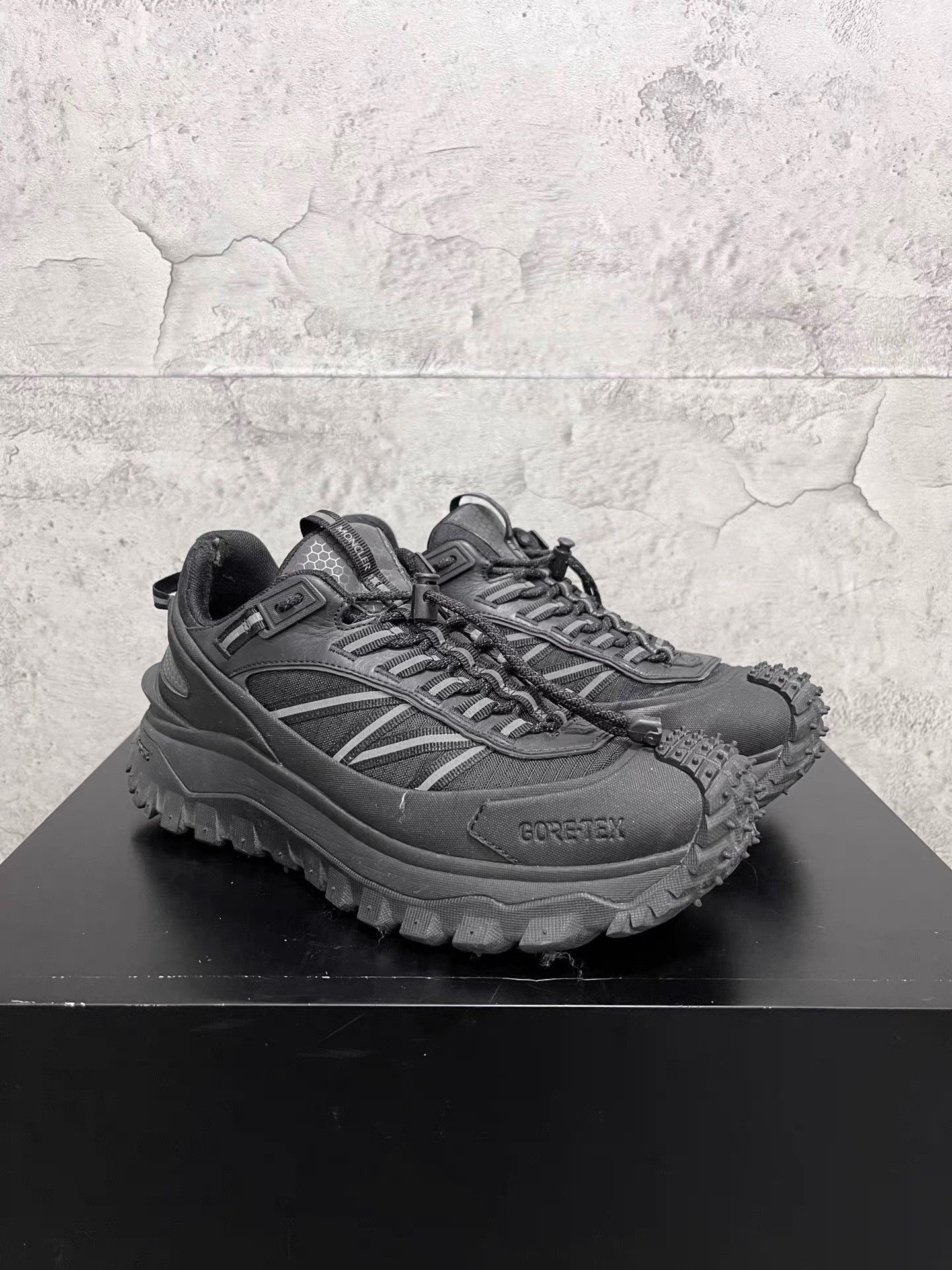 Moncler Moncler Black Trailgrip Sneakers K34 Size US 8 / EU 41 - 3 Thumbnail