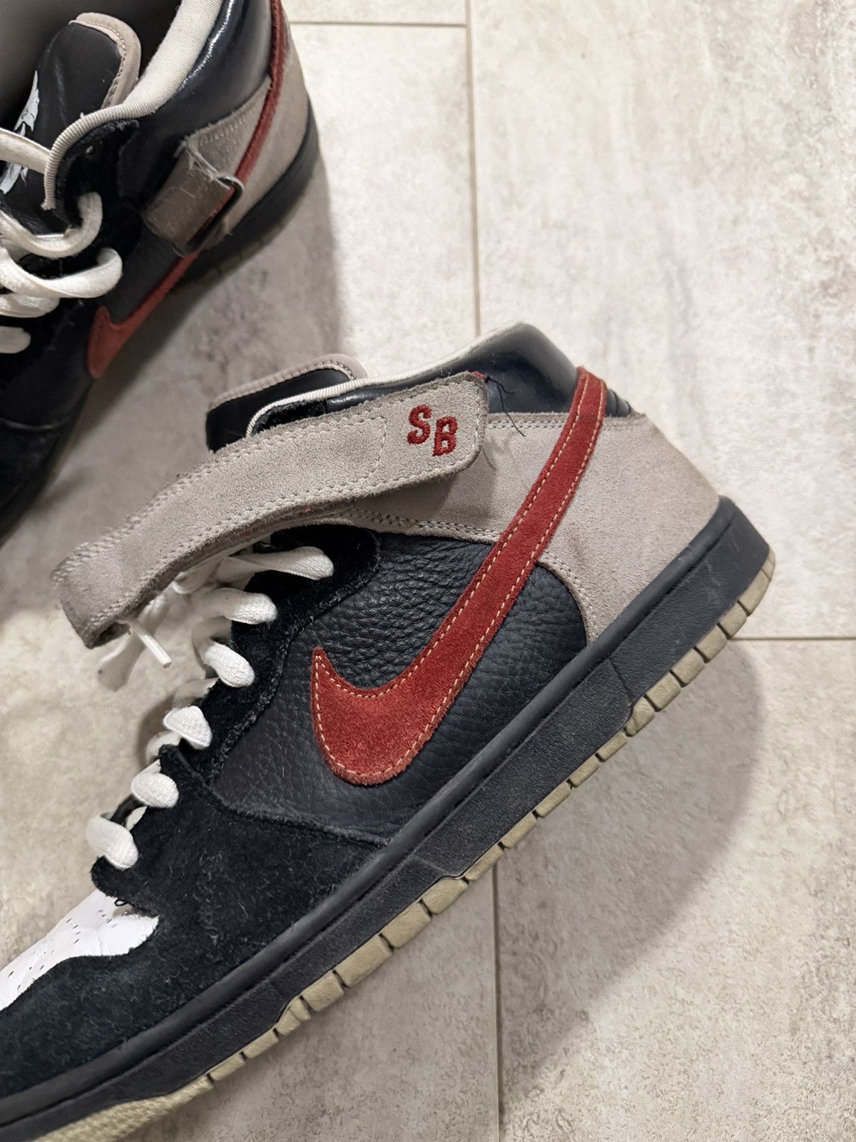 Nike SB Nike SB November Rain Size US 12 / EU 45 - 1 Thumbnail