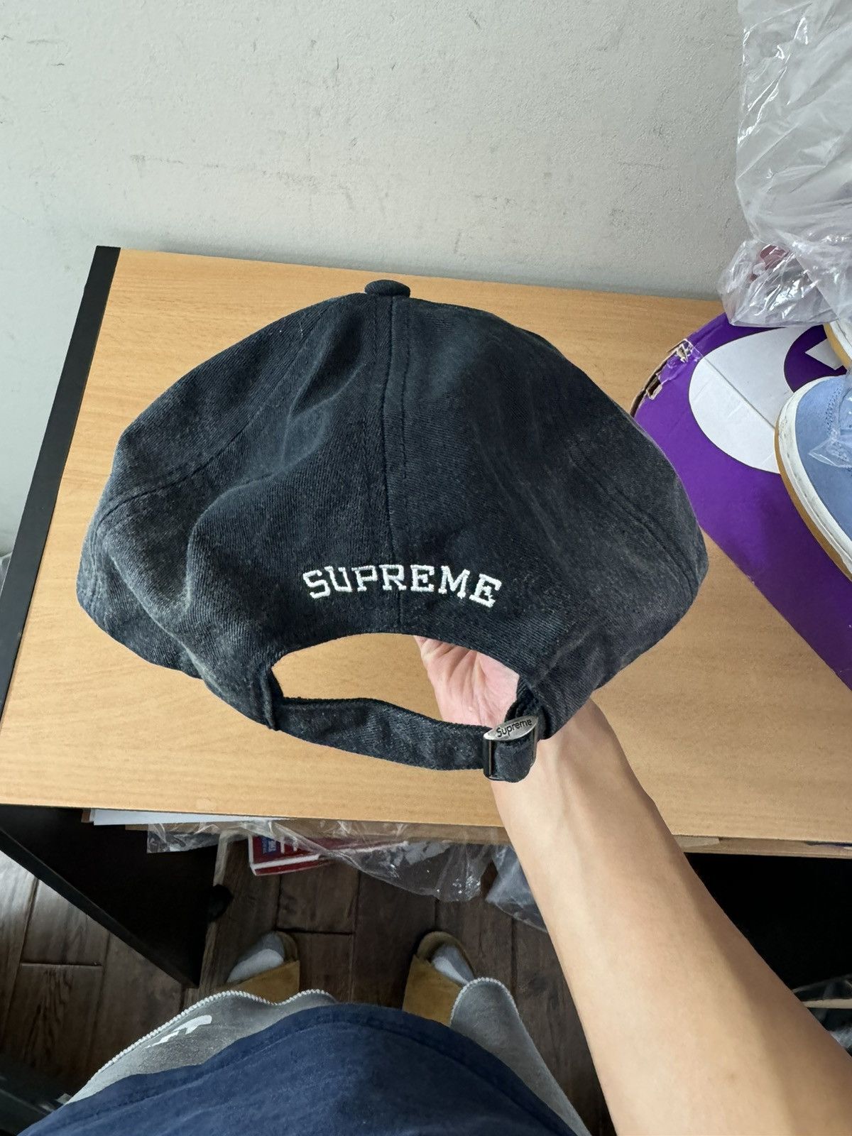 supreme Leather Applique 6-Panel ブラック Supreme Leather Appliqué 6-Panel (SS25) - $60