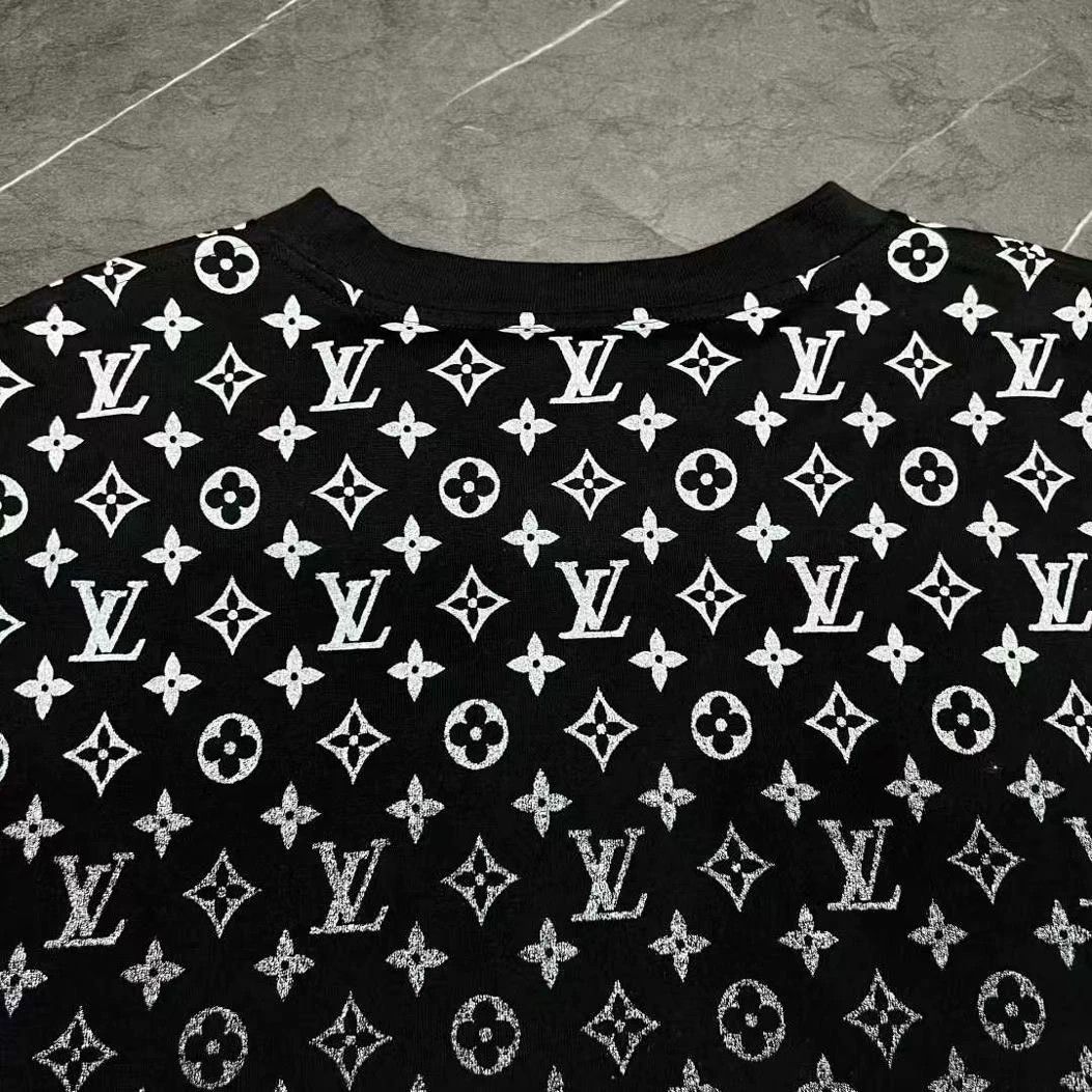 Louis Vuitton louis vuitton gradient logo short sleeve shirt Size US XXL / EU 58 / 5 - 2 Thumbnail