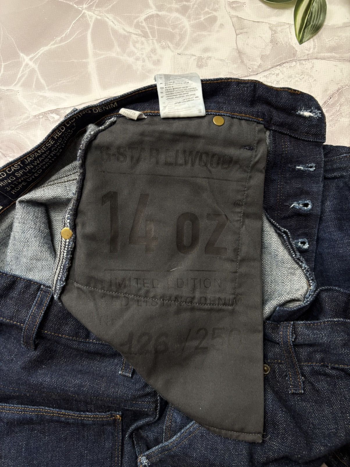 G-Star G-Star Elwood x 14 oz Red Listing Selvedge 3D 34x32 Size US 34 / EU 50 - 14 Thumbnail