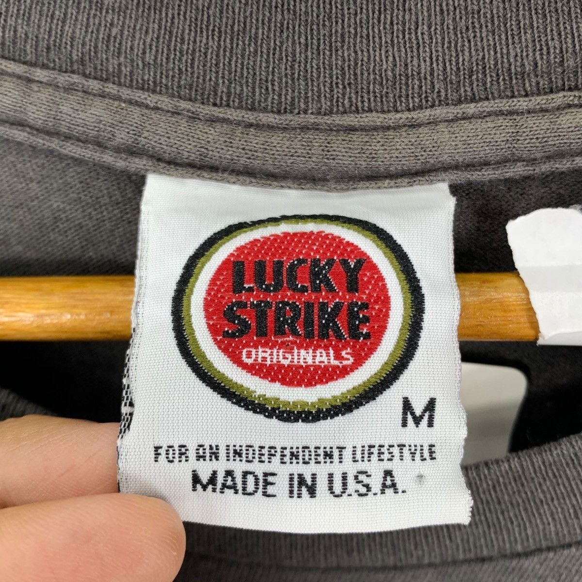 Vintage Vintage 90s LUCKY STRIKE USA Formula One F1 Racing MotoGp Size US M / EU 48-50 / 2 - 6 Thumbnail