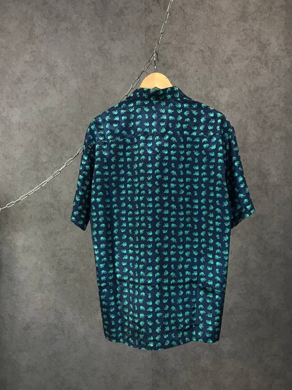 Vintage Thai Silk elephant monogram vintage crazy Hawaiian shirt Size US XL / EU 56 / 4 - 6 Thumbnail