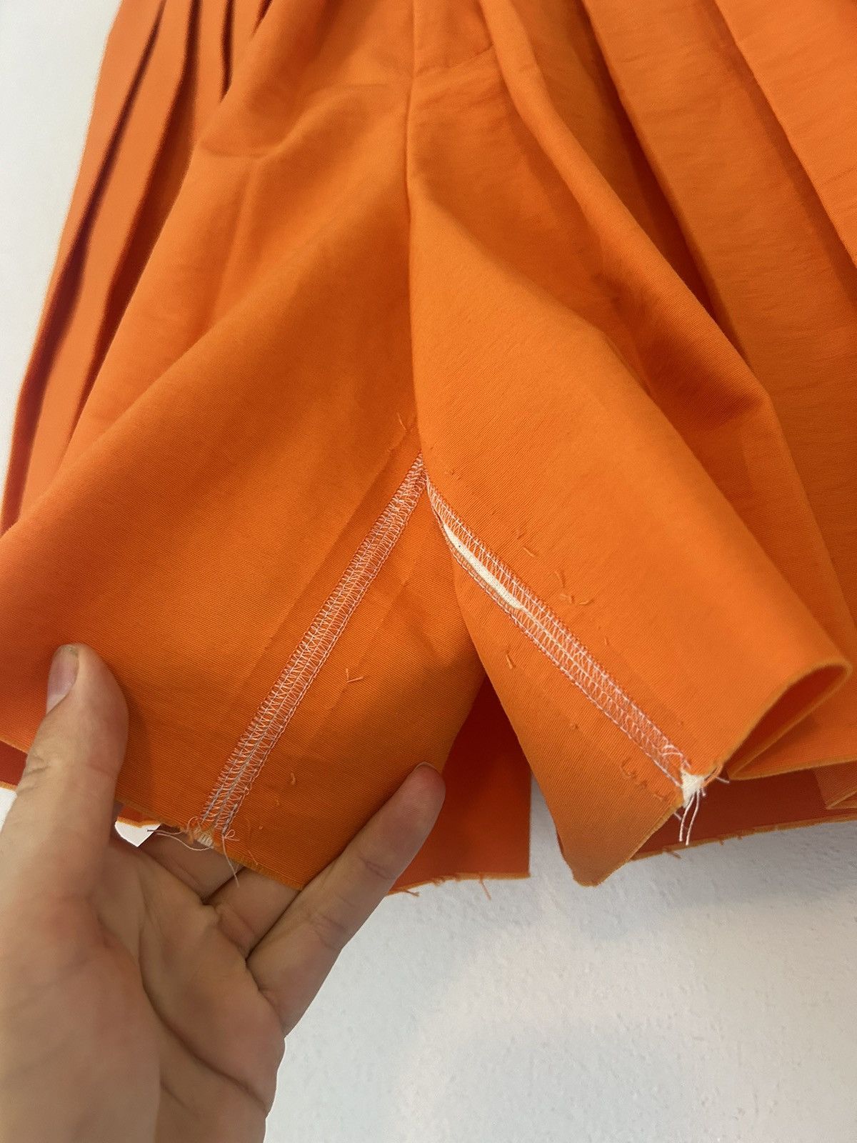 Gucci Three Little Pigs Embroidered Orange Pleated Skirt Shorts Size US 32 / EU 48 - 4 Thumbnail