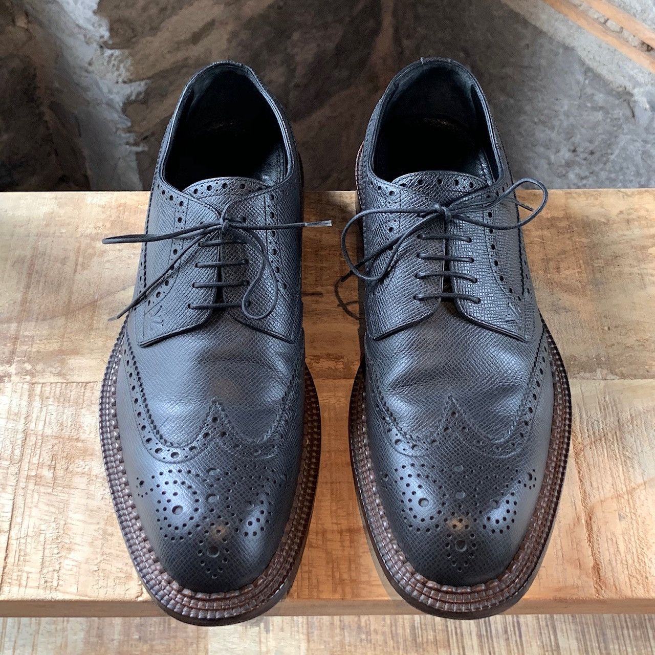Louis Vuitton Louis Vuitton Derby Brogues Grey Leather Shoes Size US 8 / EU 41 - 2 Thumbnail