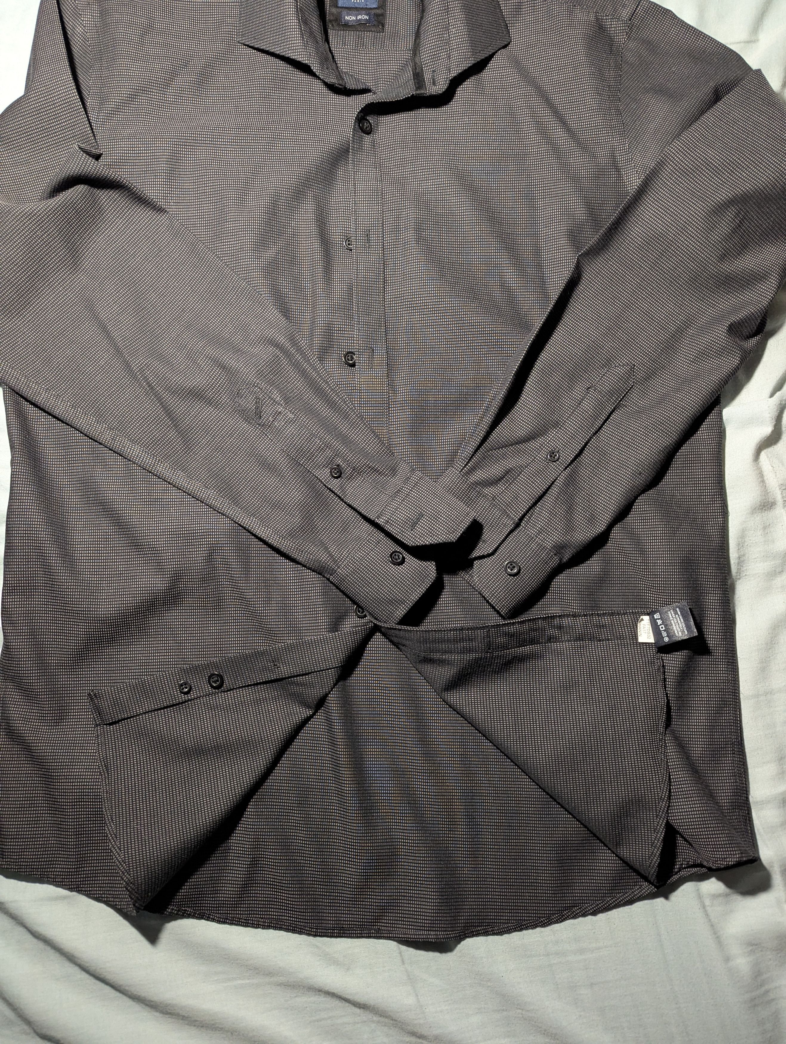 Daniel Hechter Paris- Non Iron Modern fit Size US M / EU 48-50 / 2 - 8 Thumbnail