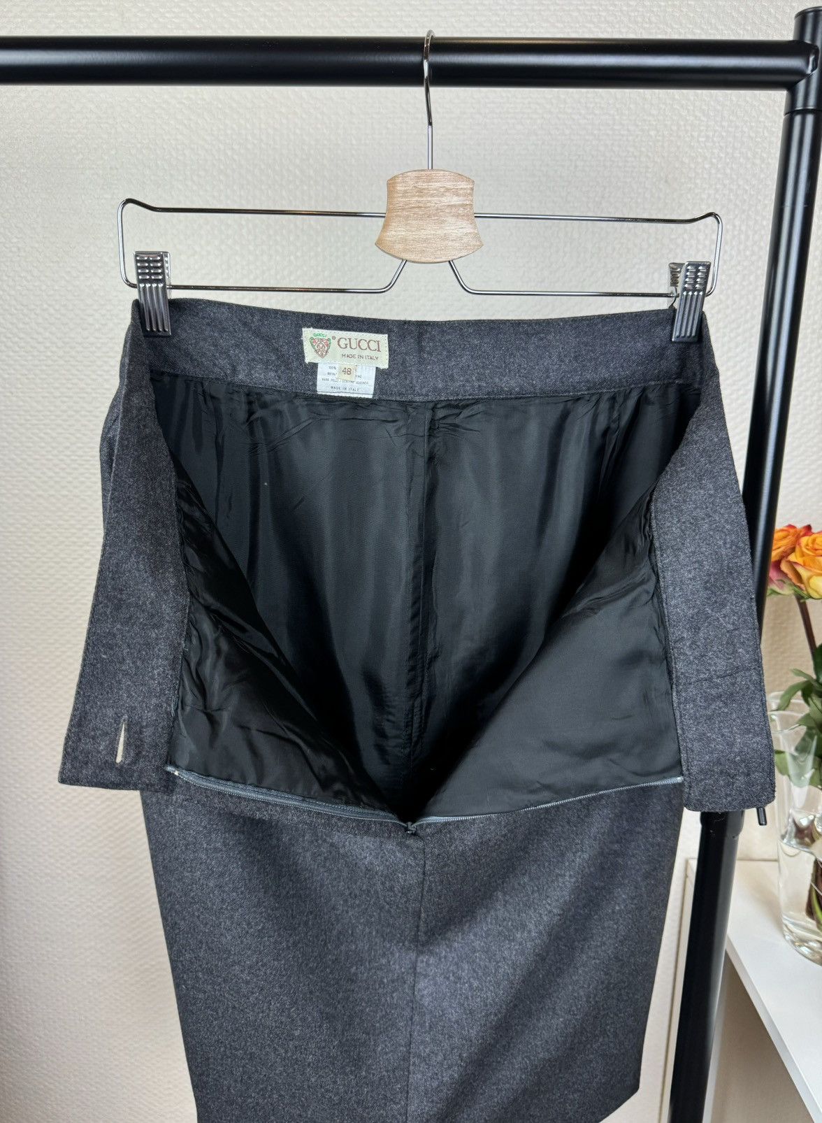 Gucci Gucci vintage wool pencil straight skirt gray anthracite L Size 34" / US 12 / IT 48 - 14 Thumbnail