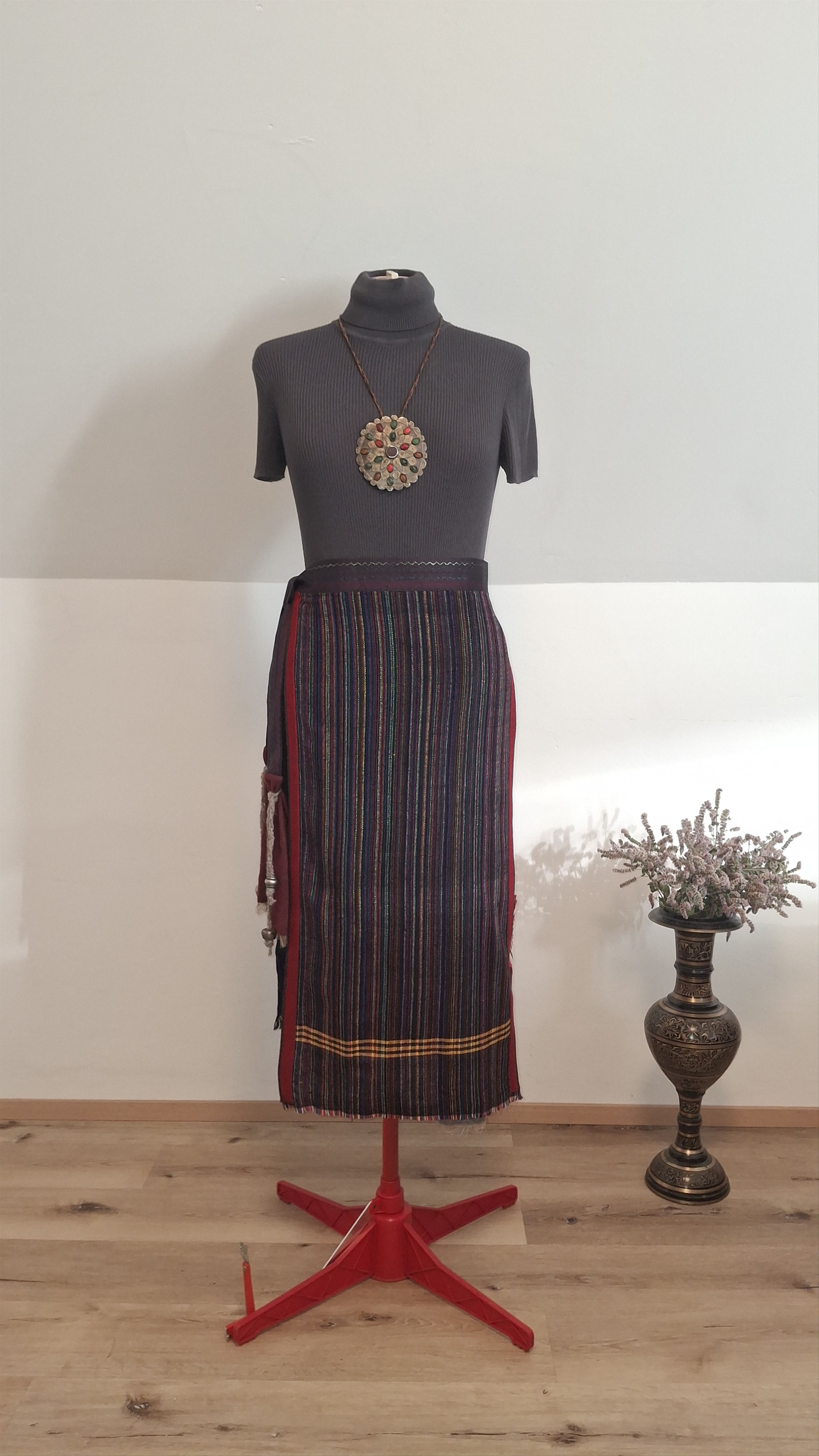 Vintage Artisanal Upcycled Wrap Skirt Size 30" / US 8 / IT 44 - 1 Thumbnail