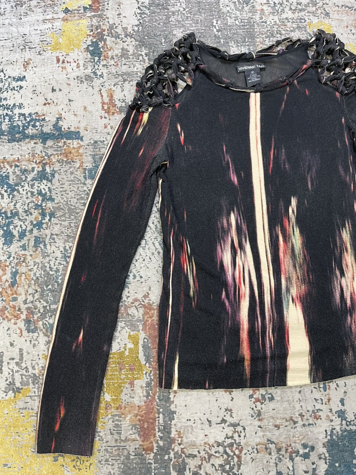 Vivienne Tam Vivienne Tam Abstract Decorative Shoulder Body Fit Top Size XS / US 0-2 / IT 36-38 - 7 Thumbnail