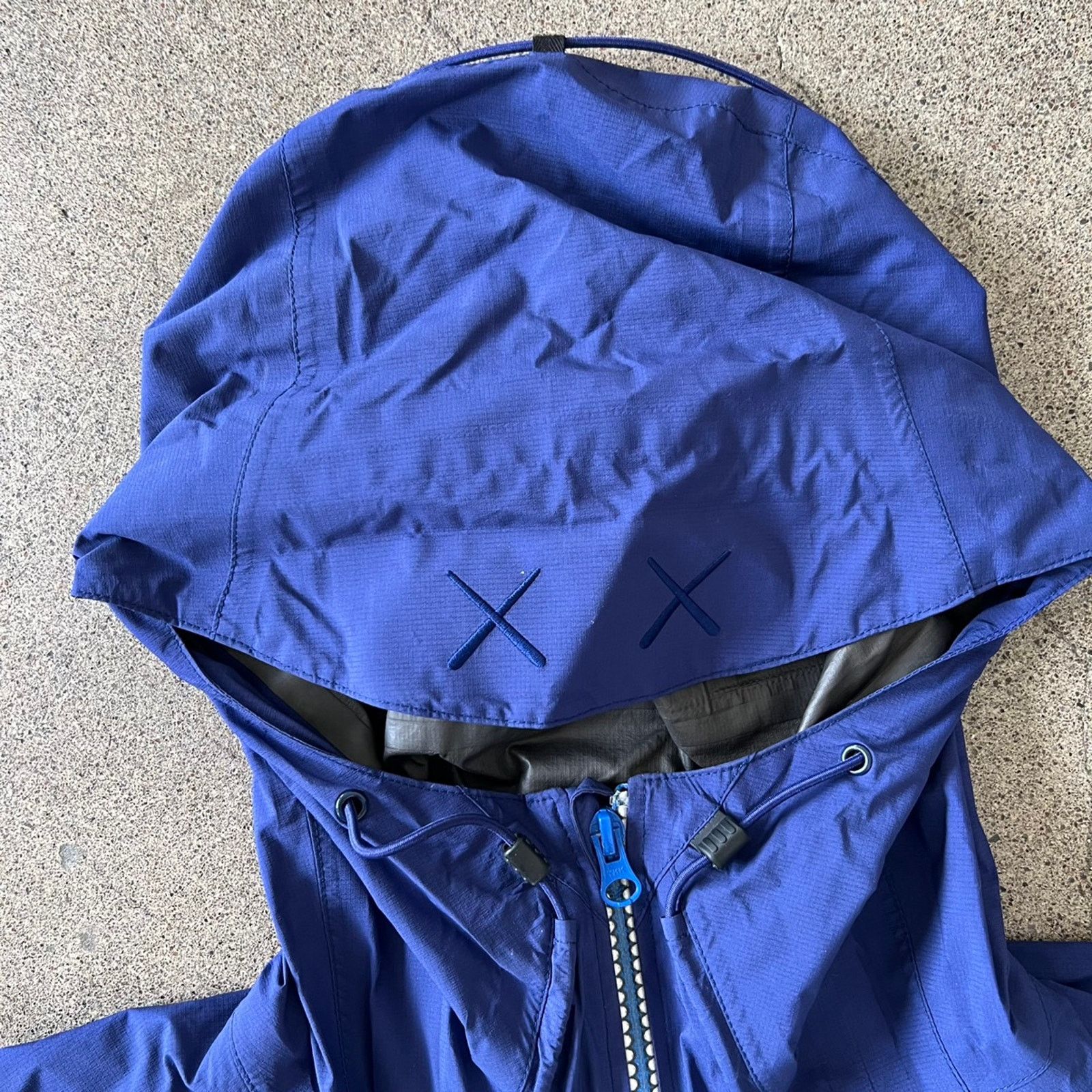 2008 originalfake x kaws gore Tex jacket dummy rare
