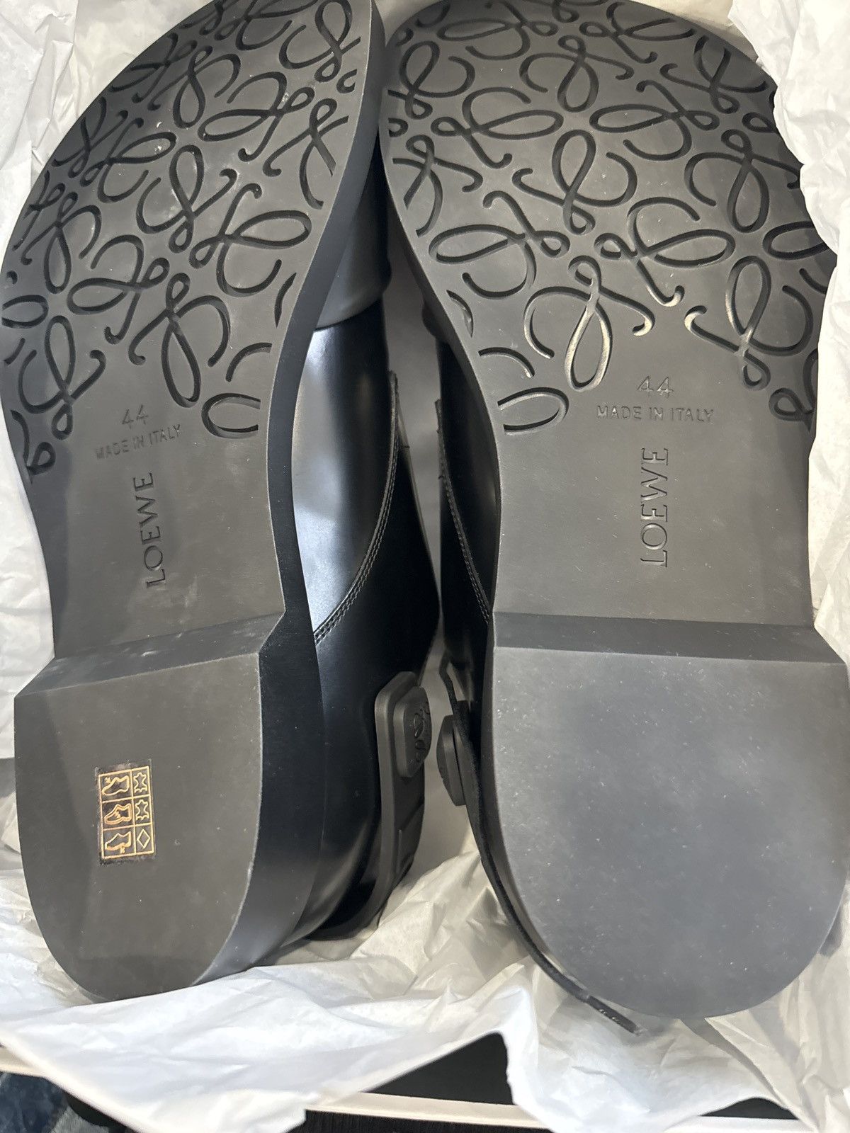 Loewe Loewe 2024 Rubber Toe Cap Derby Shoe in Black Size US 11 / EU 44 - 9 Thumbnail