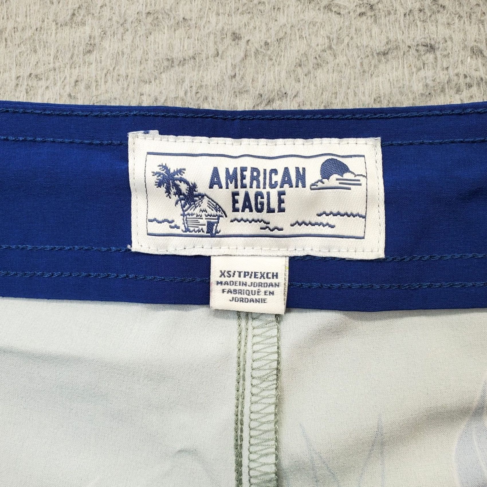 American Eagle Outfitters American Eagle Outfitters Board Shorts Mens XS Multicolor Floral Print Drawstring Logo EUC Size US 27 - 7 Thumbnail