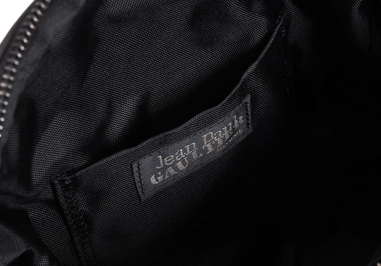 Jean Paul Gaultier Embossed Dragon Waist Bag in Black Size ONE SIZE - 13 Thumbnail