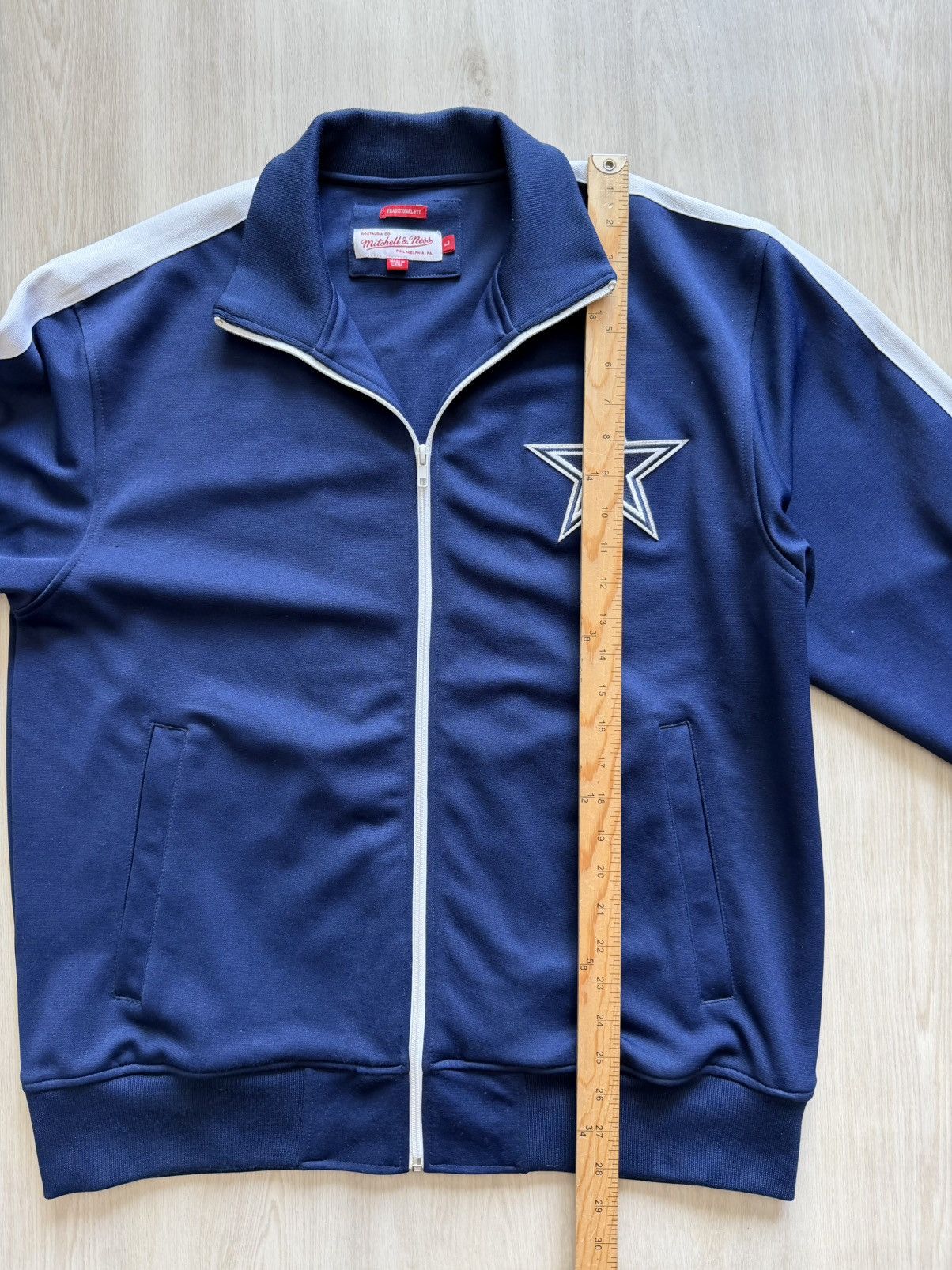 Mitchell & Ness Mitchell & Ness Throwbacks Dallas Cowboys Track Jacket Sz L Size US L / EU 52-54 / 3 - 8 Thumbnail