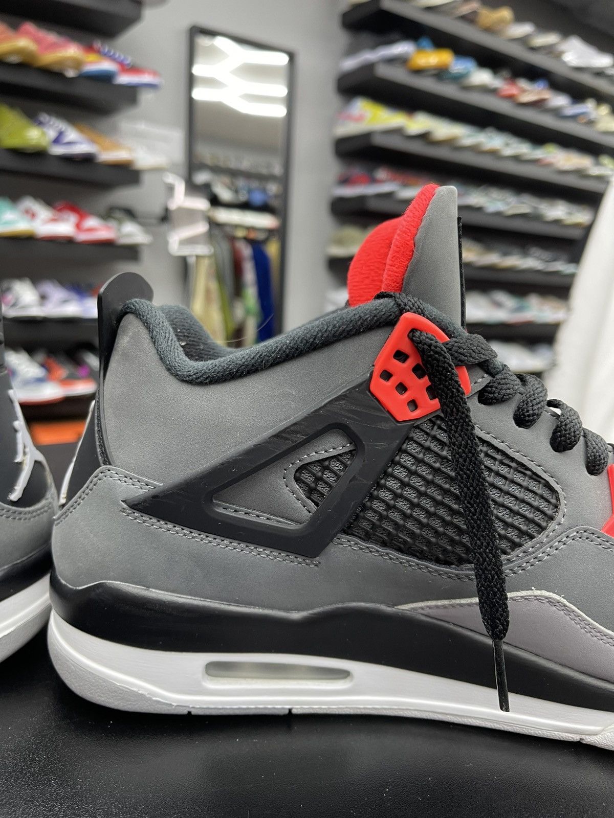 Jordan Brand Size 10.5 - Jordan 4 Retro Infrared Size US 10.5 / EU 43-44 - 7 Thumbnail