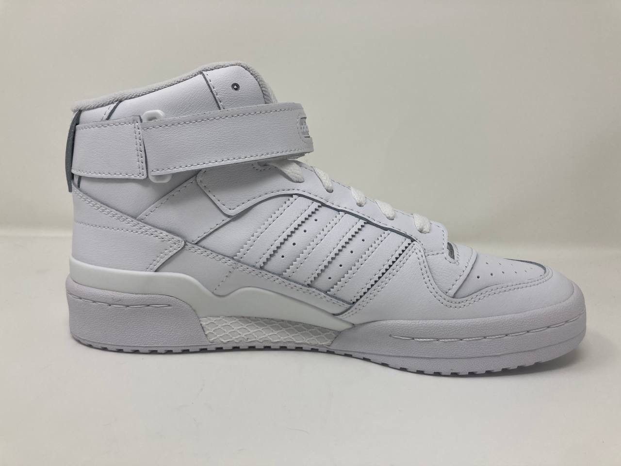 Adidas Adidas Forum Mid Size US 8.5 / EU 41-42 - 2 Thumbnail