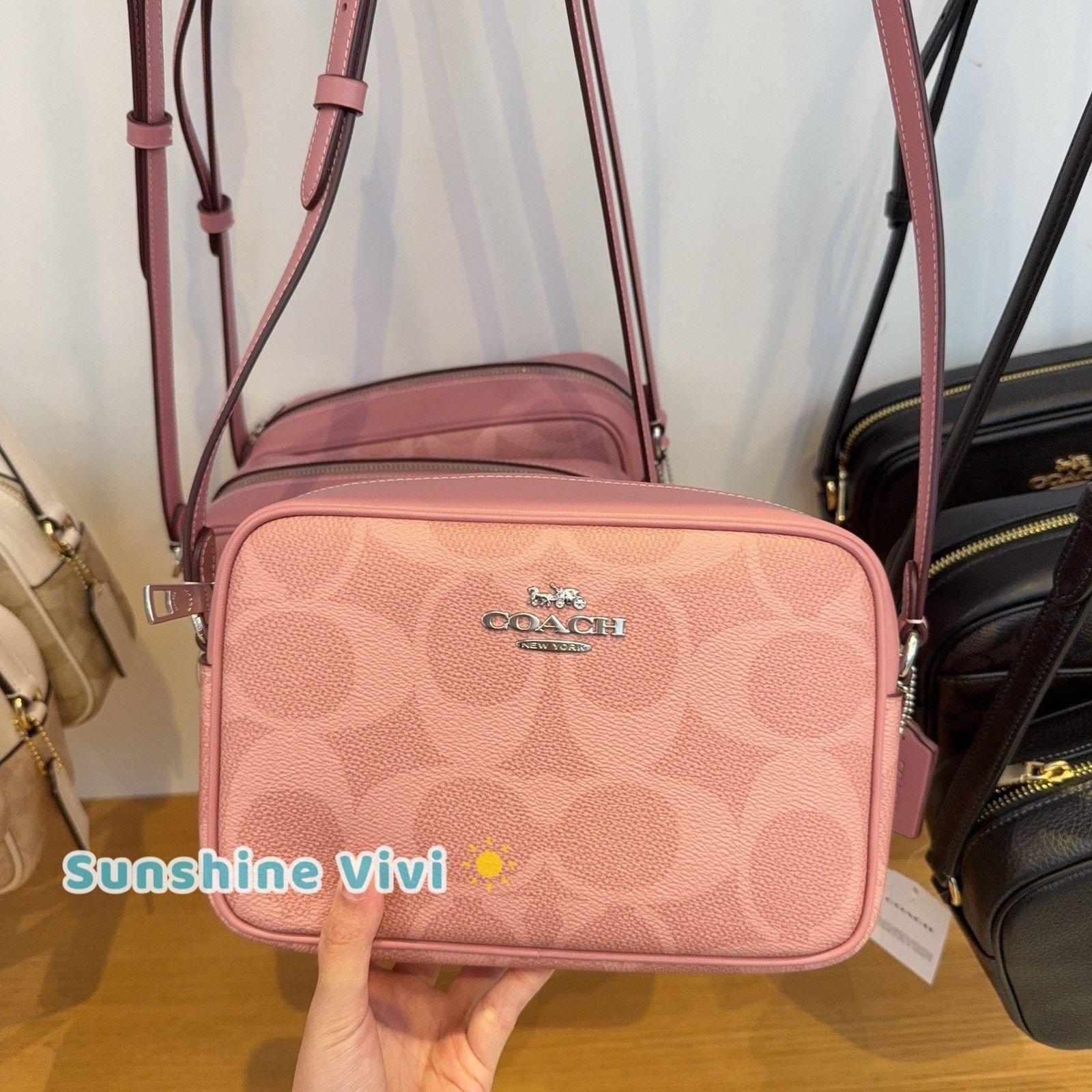 Coach NWT Coach Jamie Camera Bag In Maxi Canvas CCK73 Dusty Pink Size ONE SIZE - 1 Thumbnail