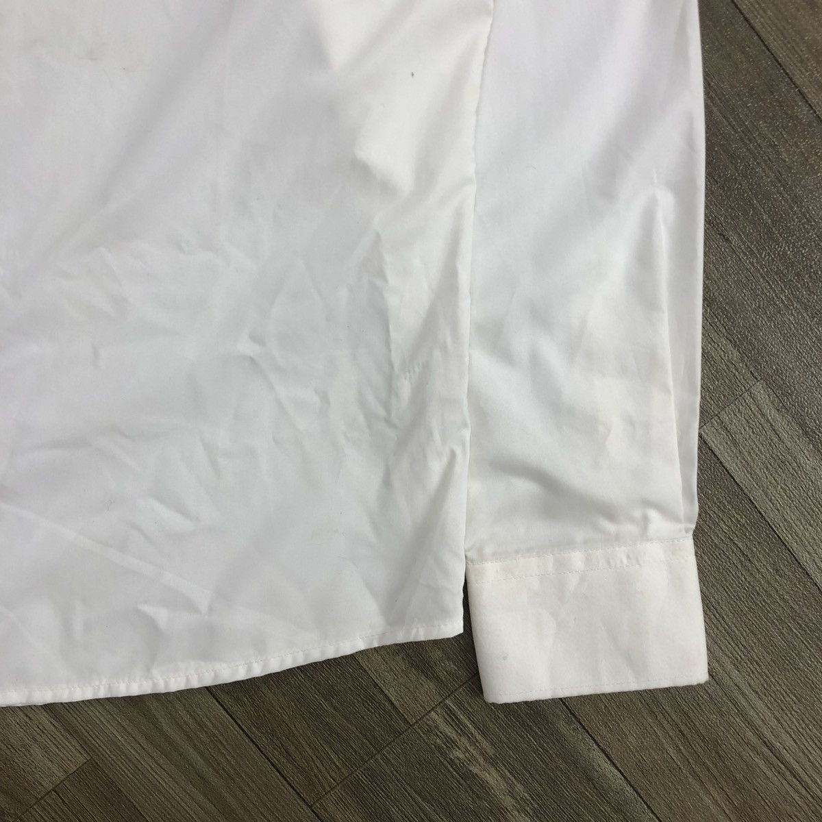Dolce & Gabbana × Vintage Vintage Dolce & Cabbana Heraldic Patch White Long Shirt Size US M / EU 48-50 / 2 - 9 Thumbnail